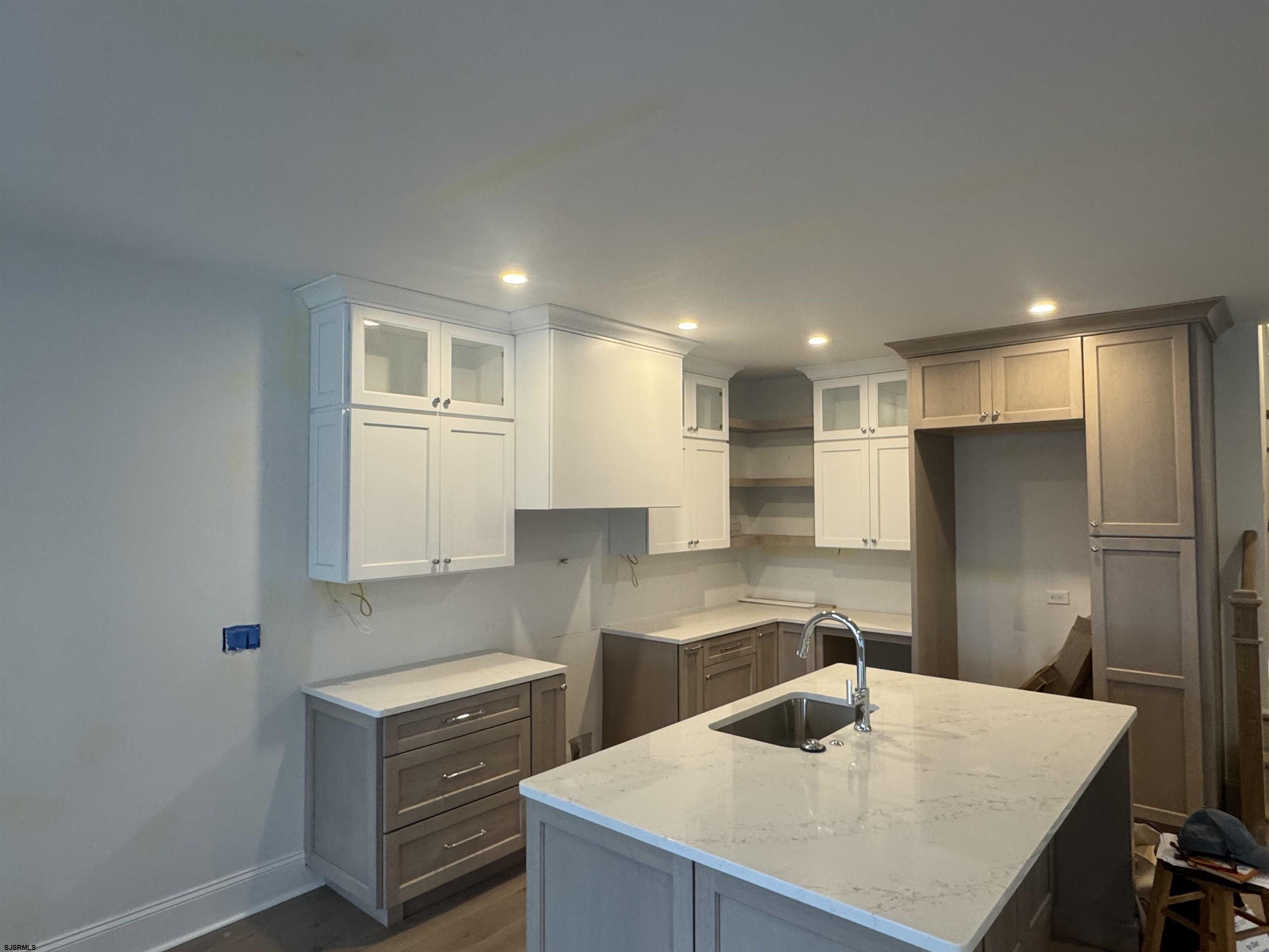 618 Atlantic Ave Unit: 2nd Floor