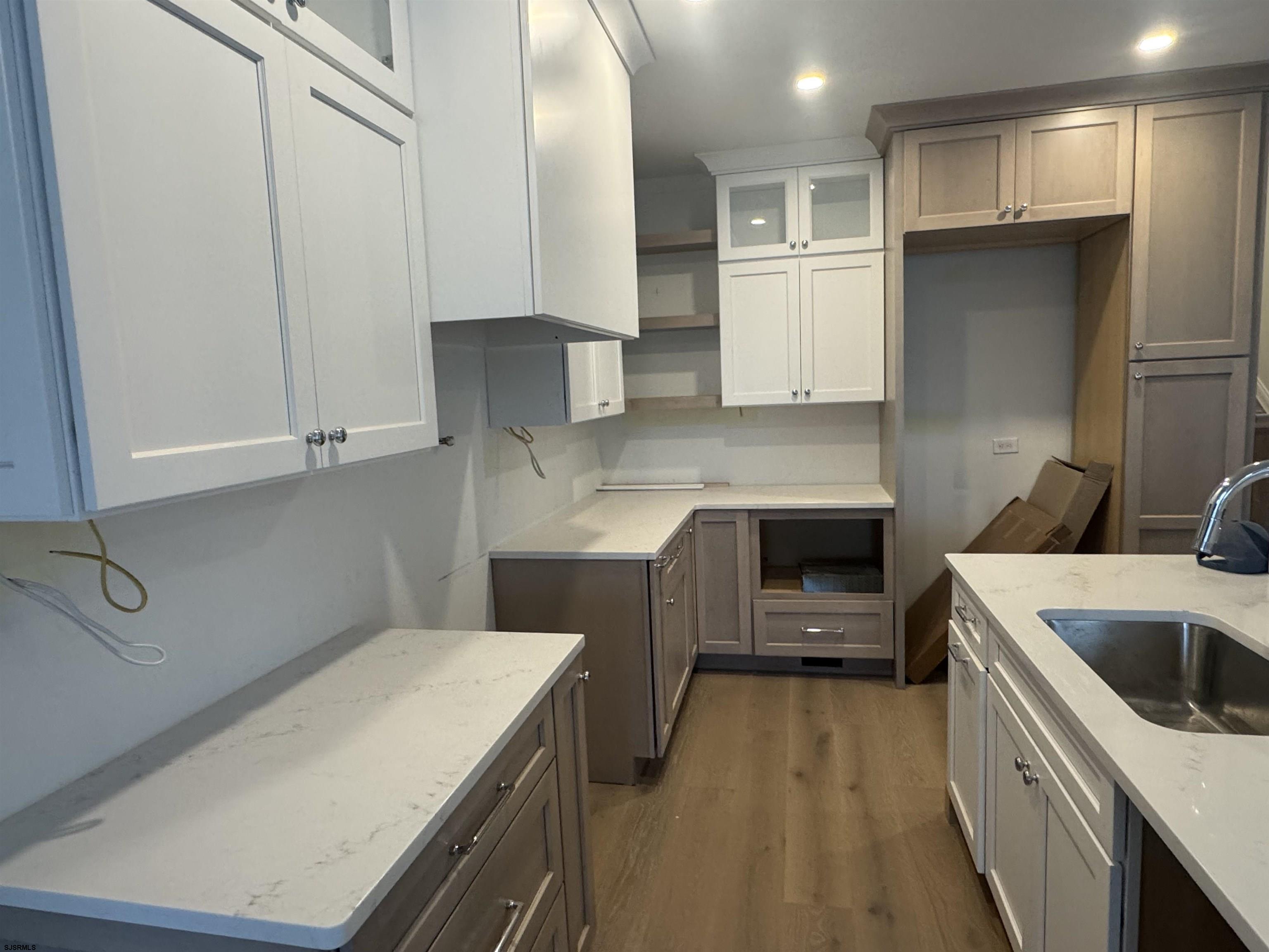 618 Atlantic Ave Unit: 2nd Floor