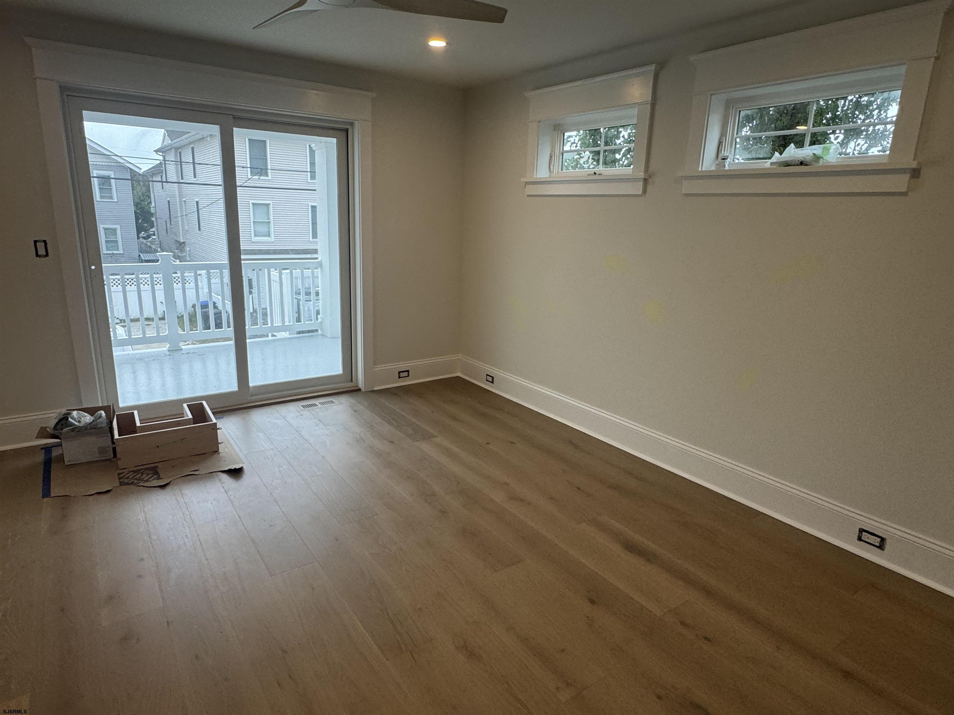618 Atlantic Ave Unit: 2nd Floor