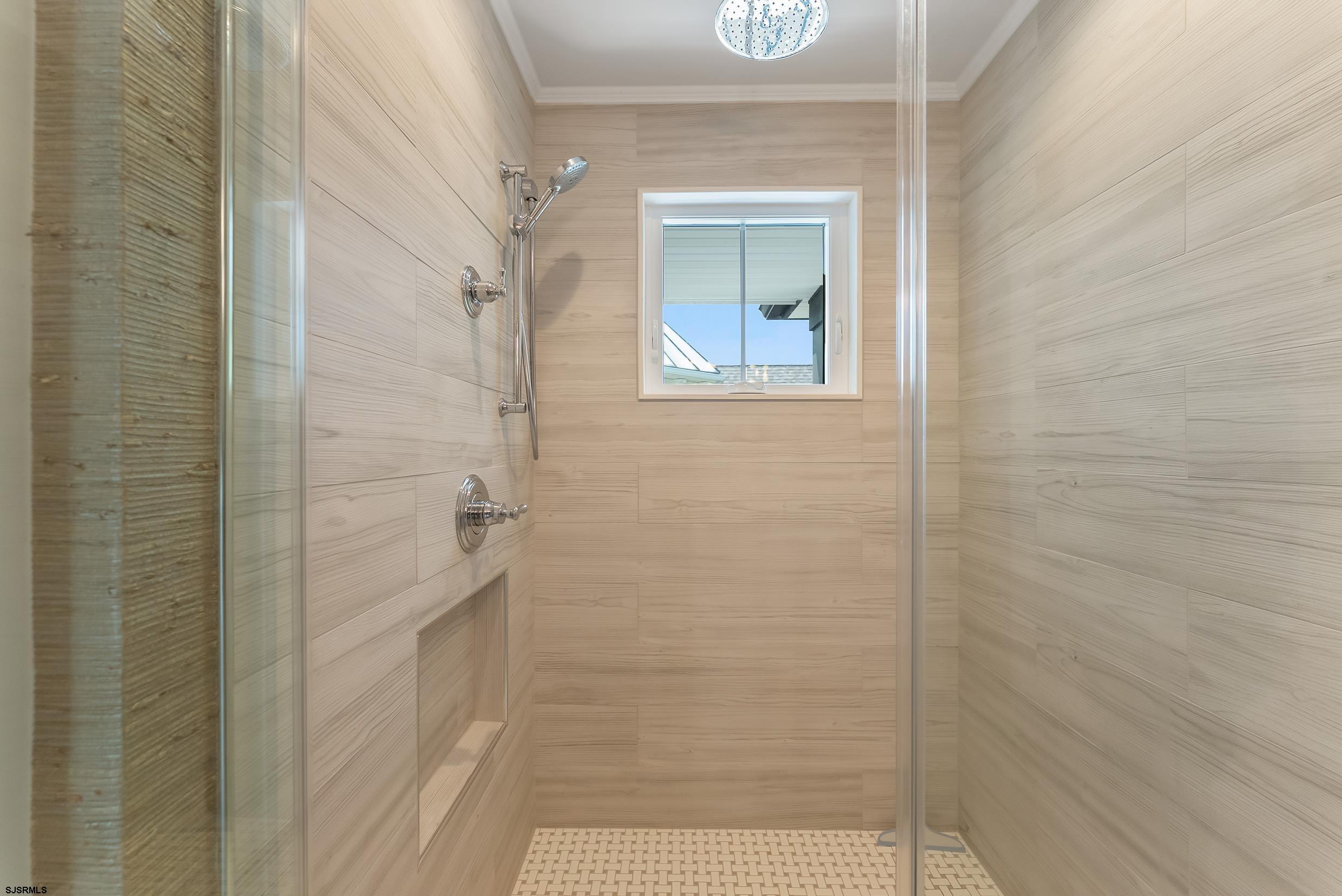 2019 Glenwood Dr