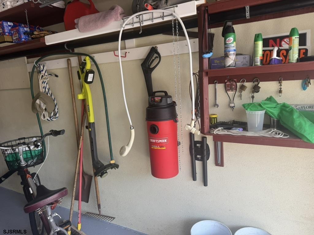 1123 Asbury Ave Unit: C