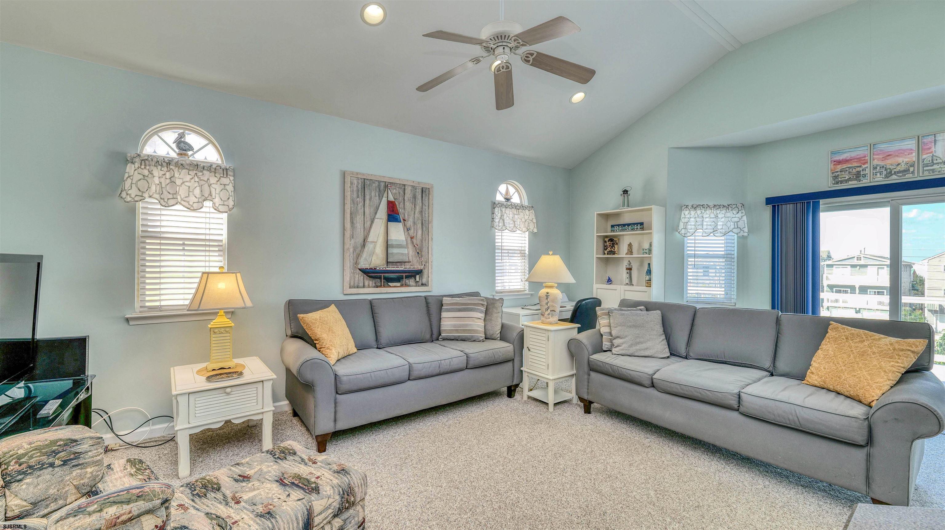 1123 Asbury Ave Unit: C