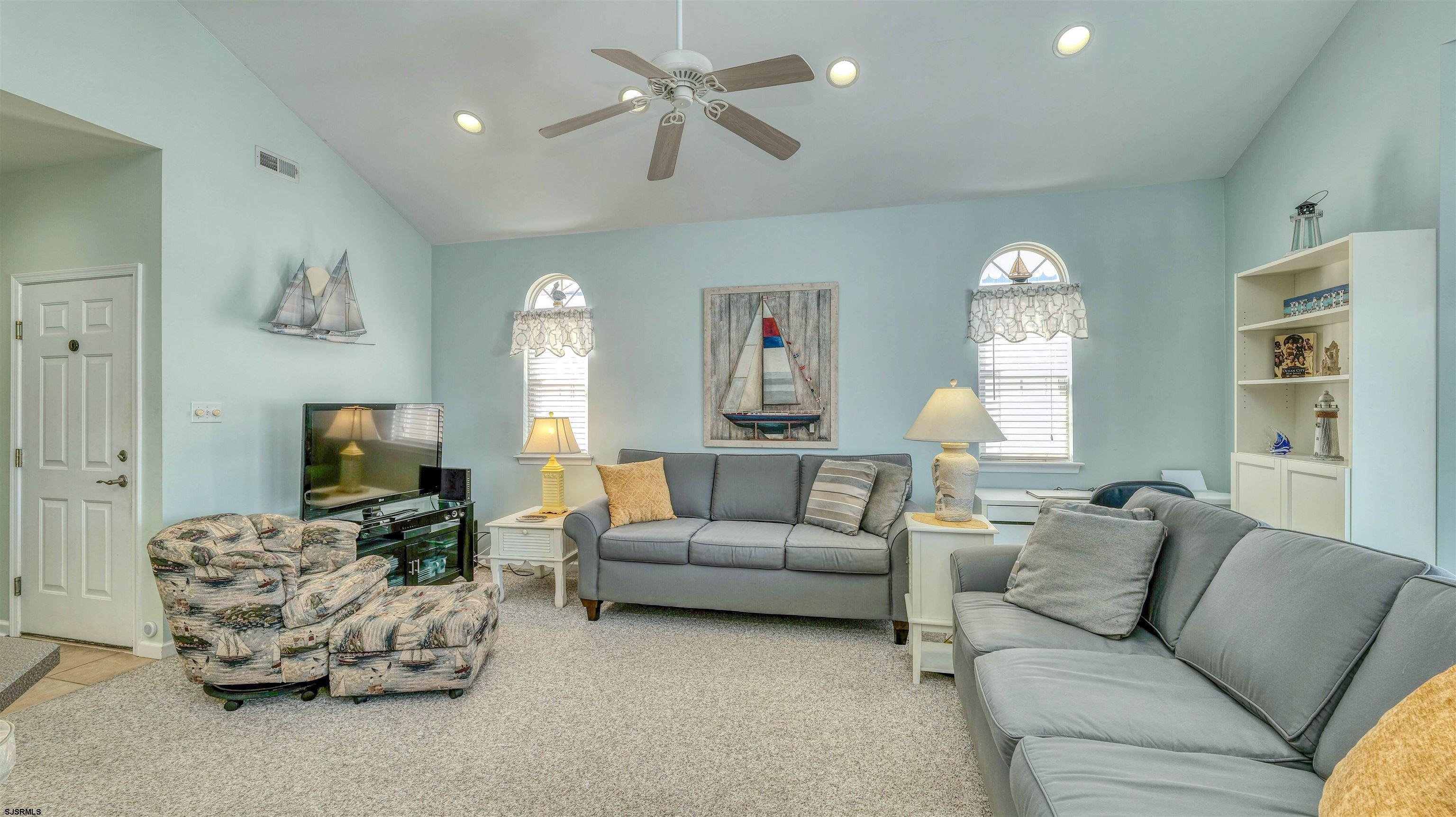1123 Asbury Ave Unit: C