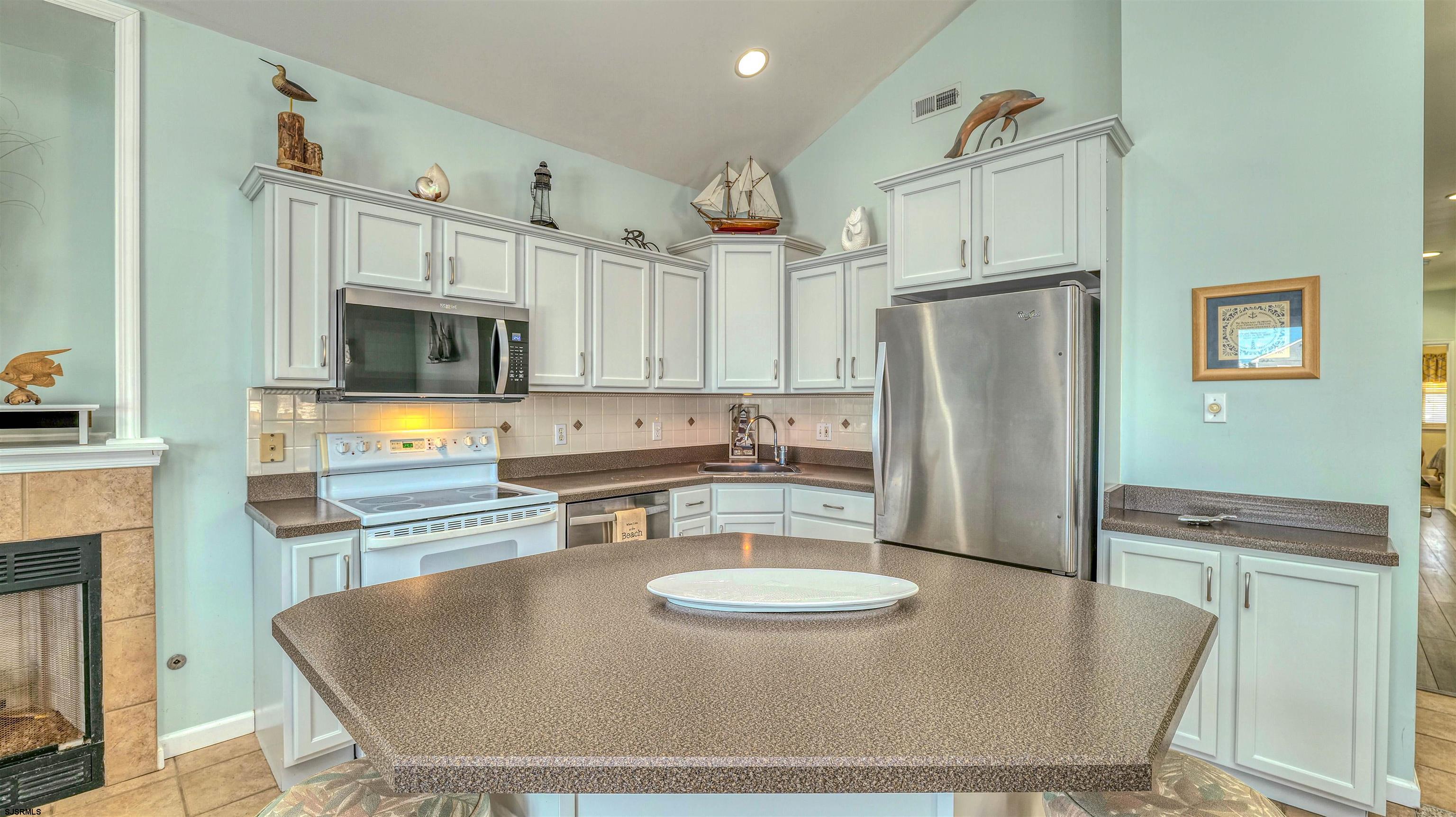 1123 Asbury Ave Unit: C