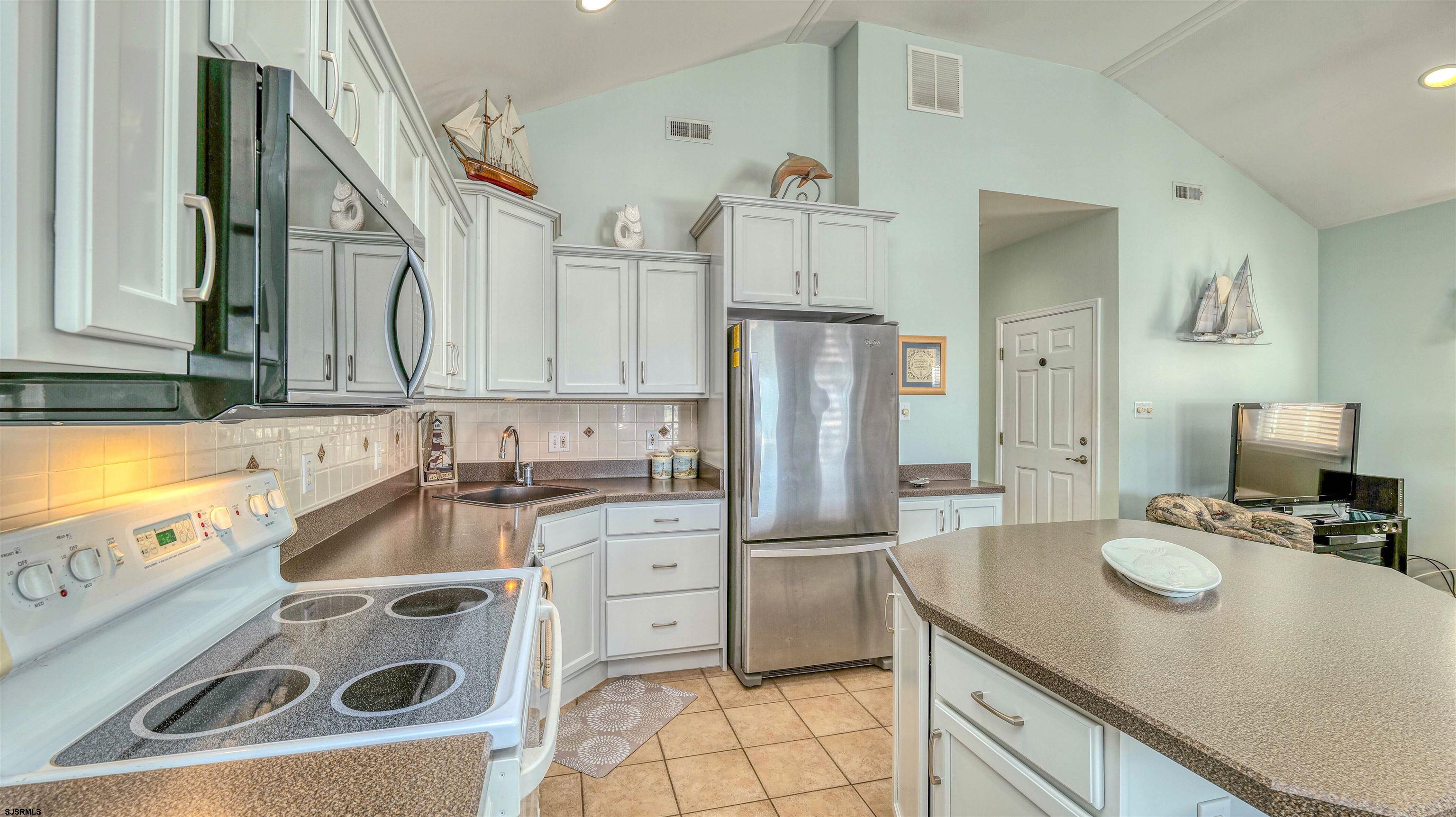 1123 Asbury Ave Unit: C