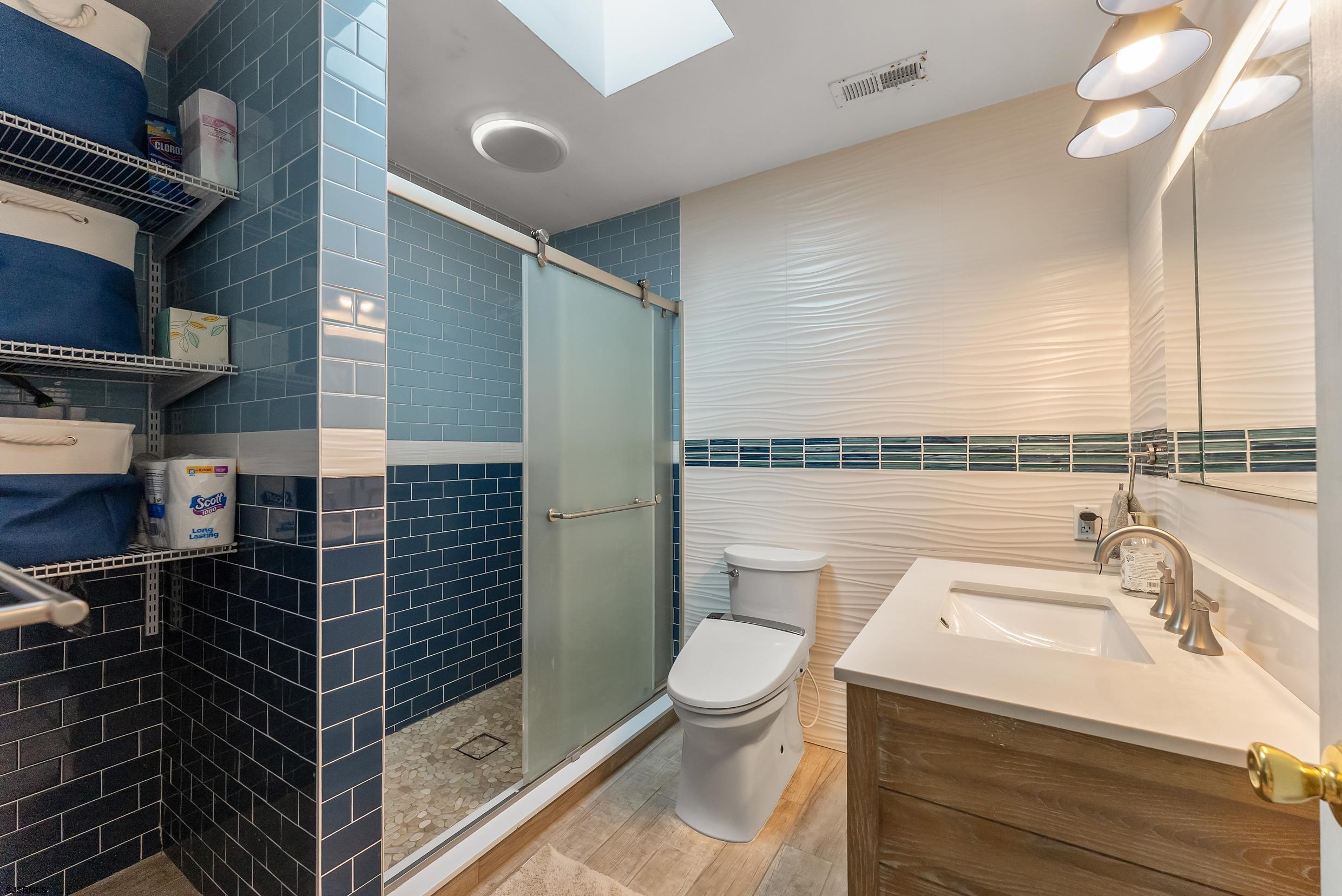 418 Asbury Ave Unit: Unit 2