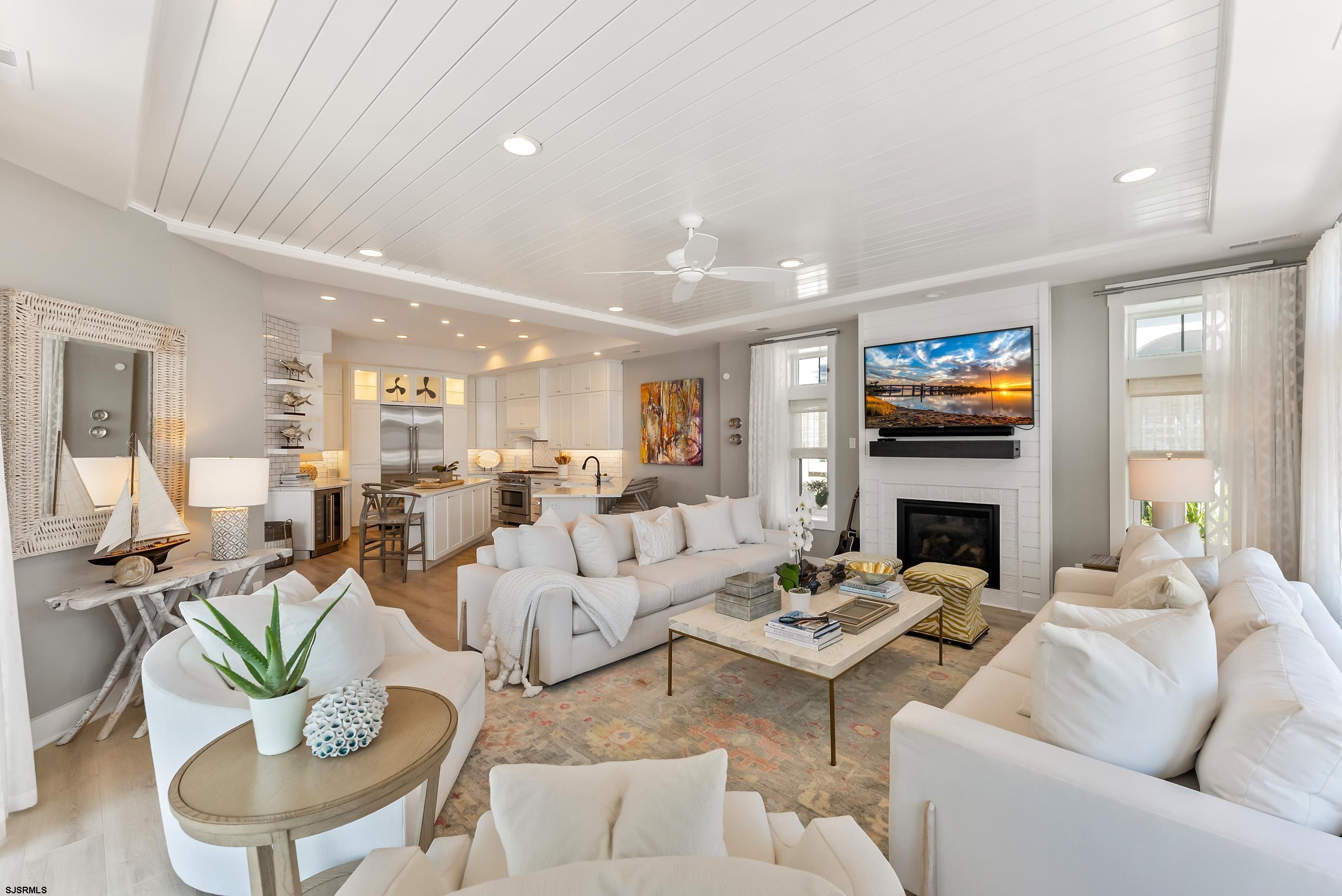 2019 Glenwood Dr