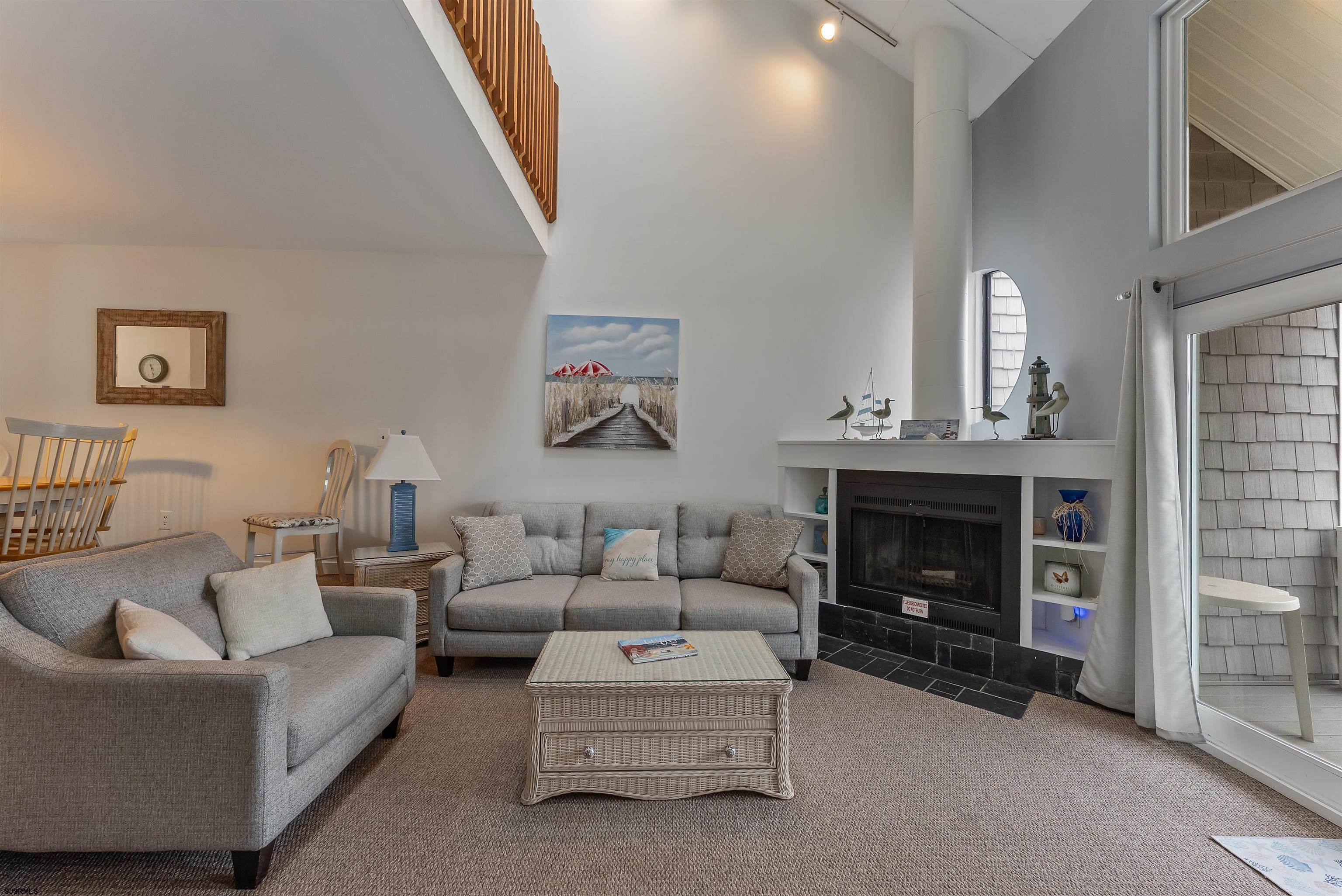 843 Plymouth Pl Pl Unit: 843