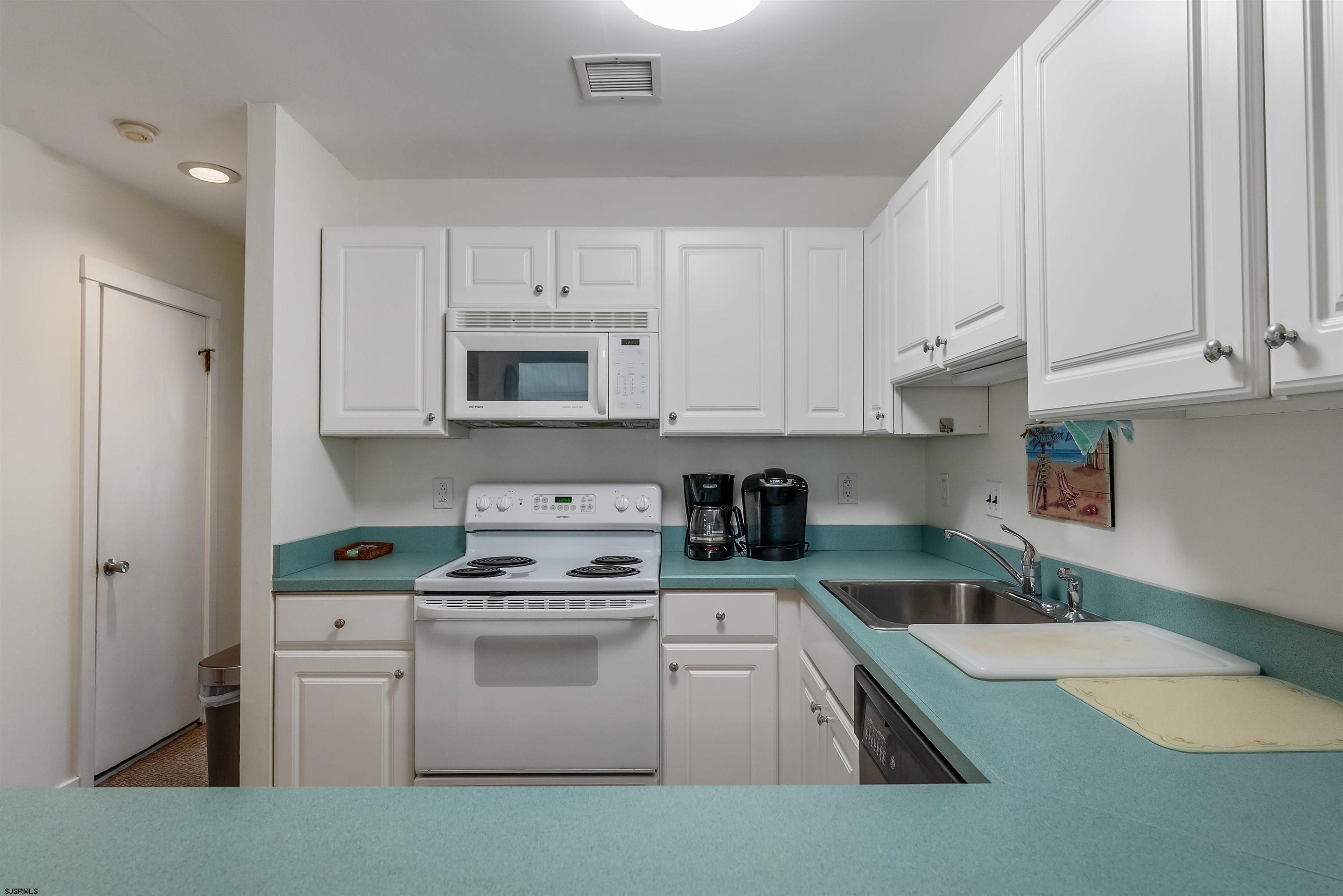 843 Plymouth Pl Pl Unit: 843