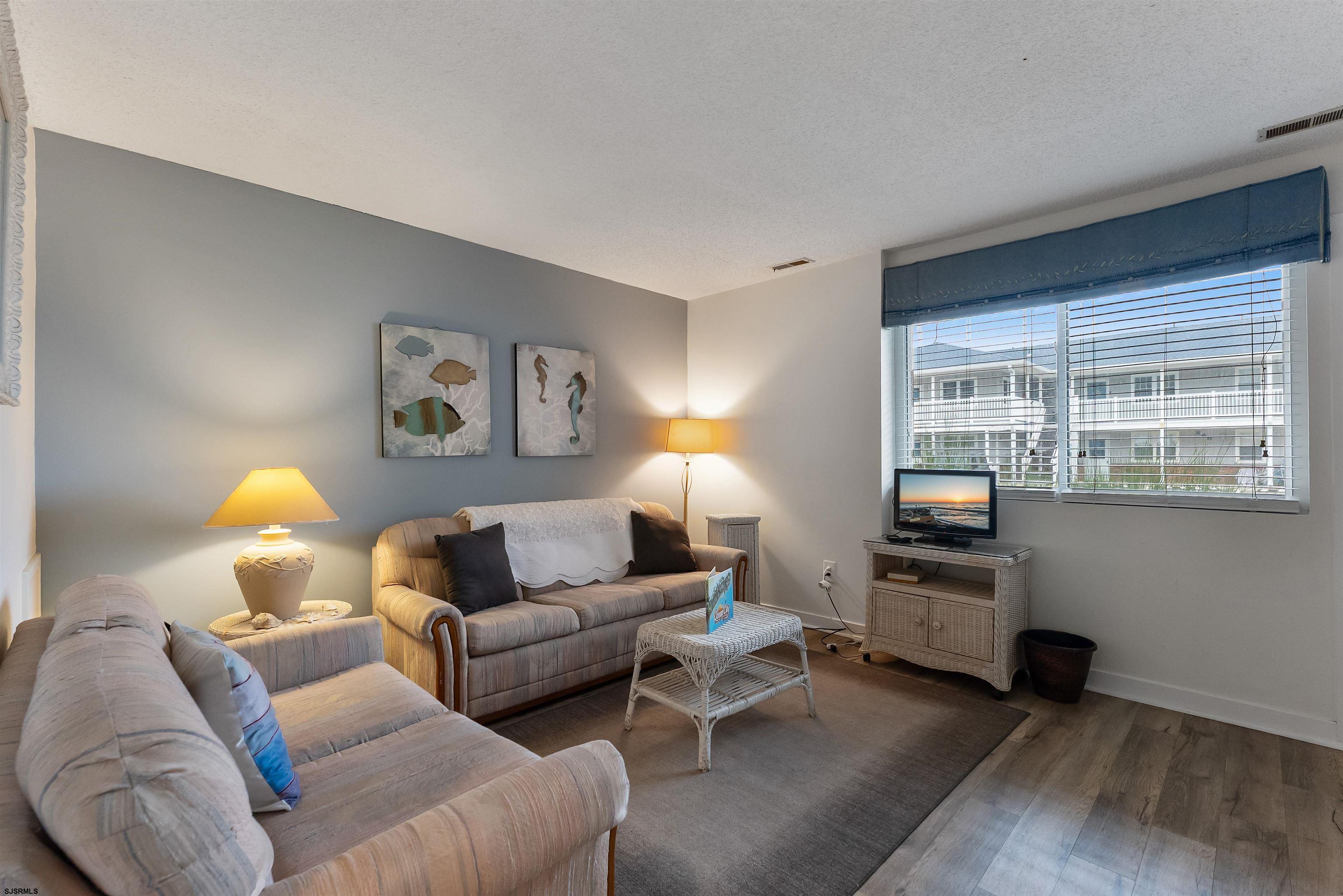 843 Plymouth Pl Pl Unit: 843