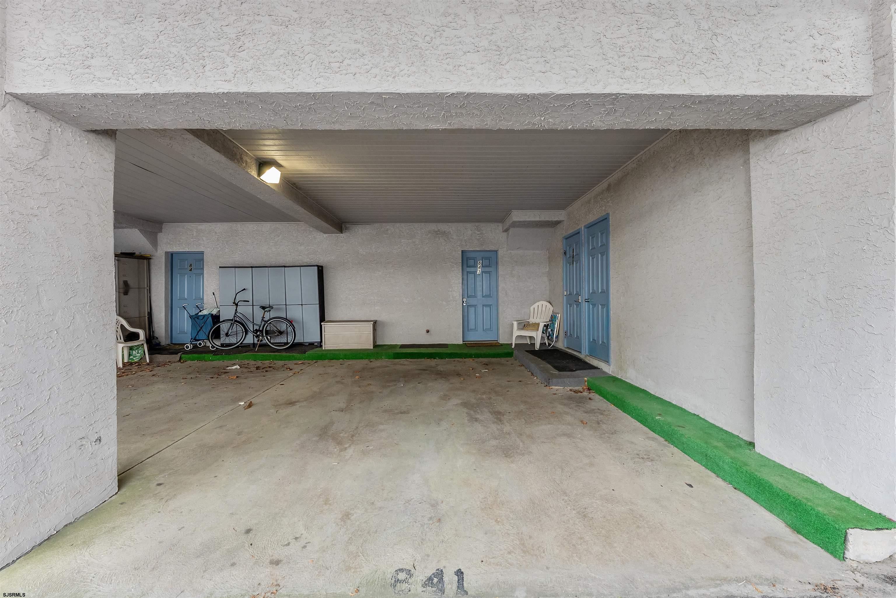 843 Plymouth Pl Pl Unit: 843