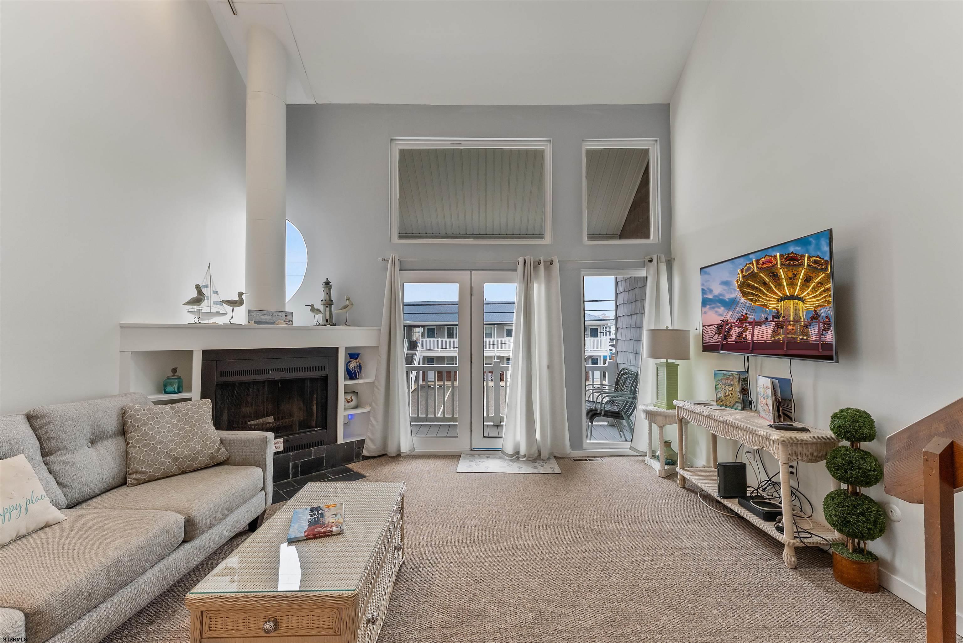 843 Plymouth Pl Pl Unit: 843