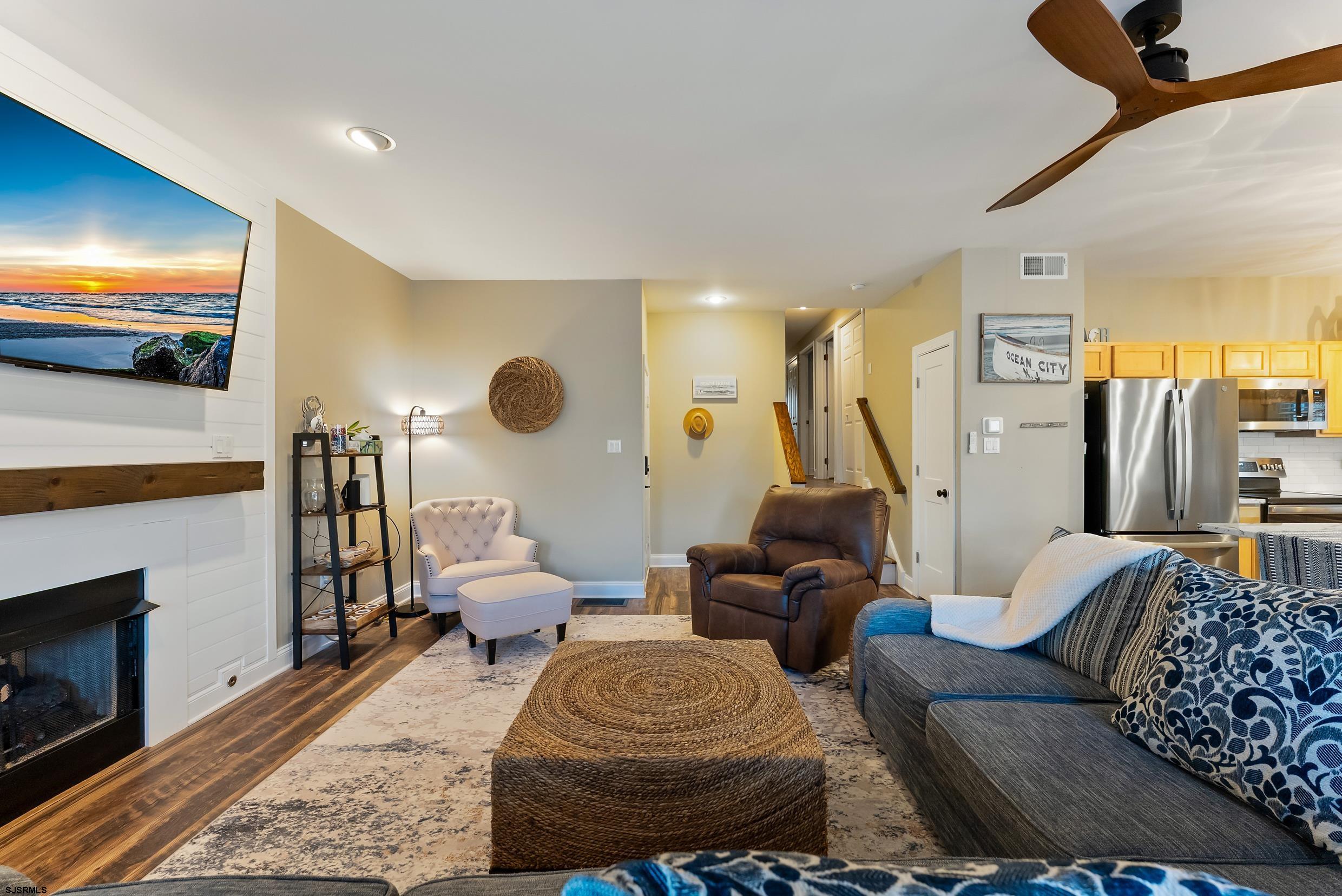 1826 Asbury Ave Unit: 1st Floor