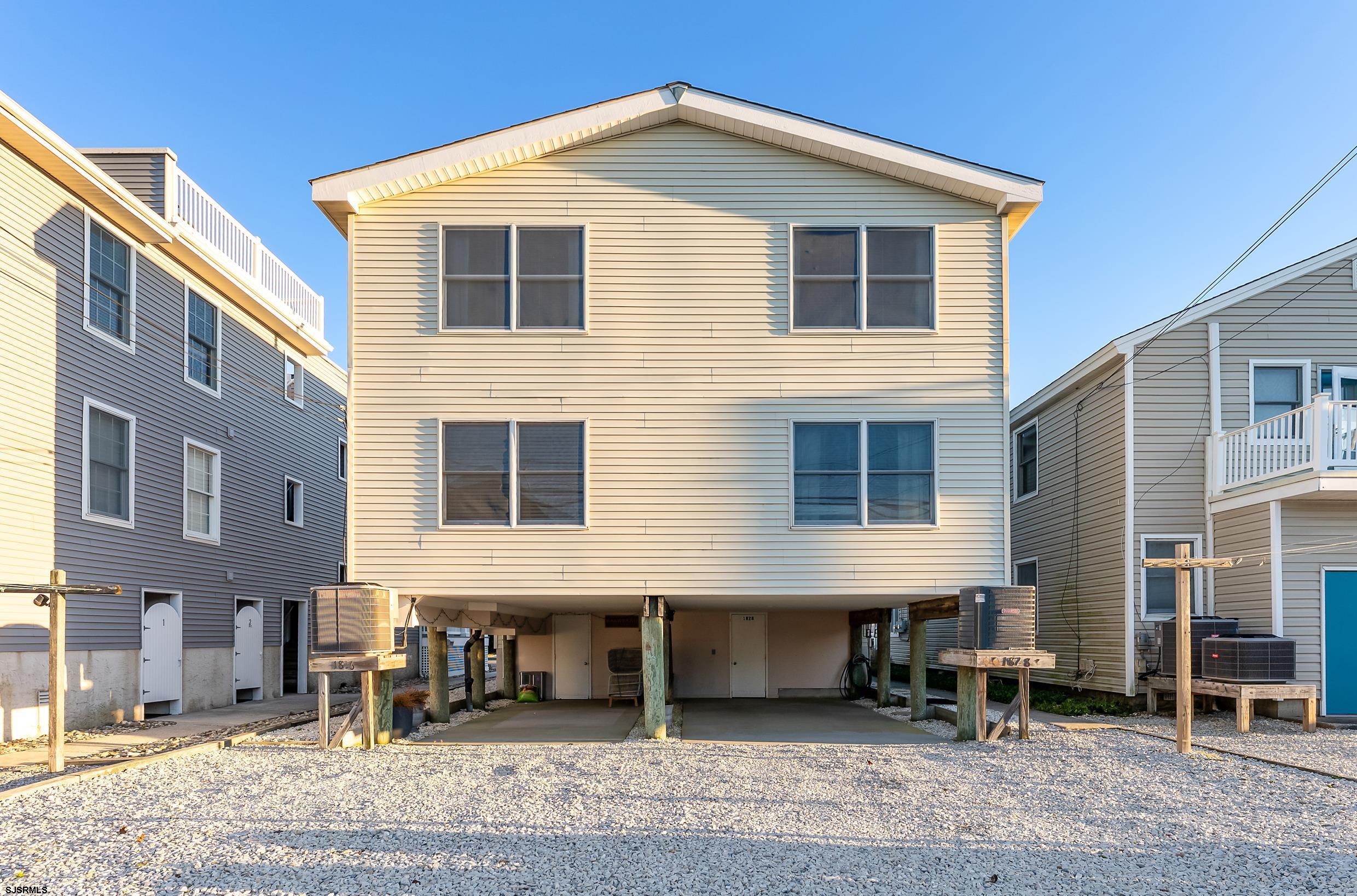 1826 Asbury Ave Unit: 1st Floor