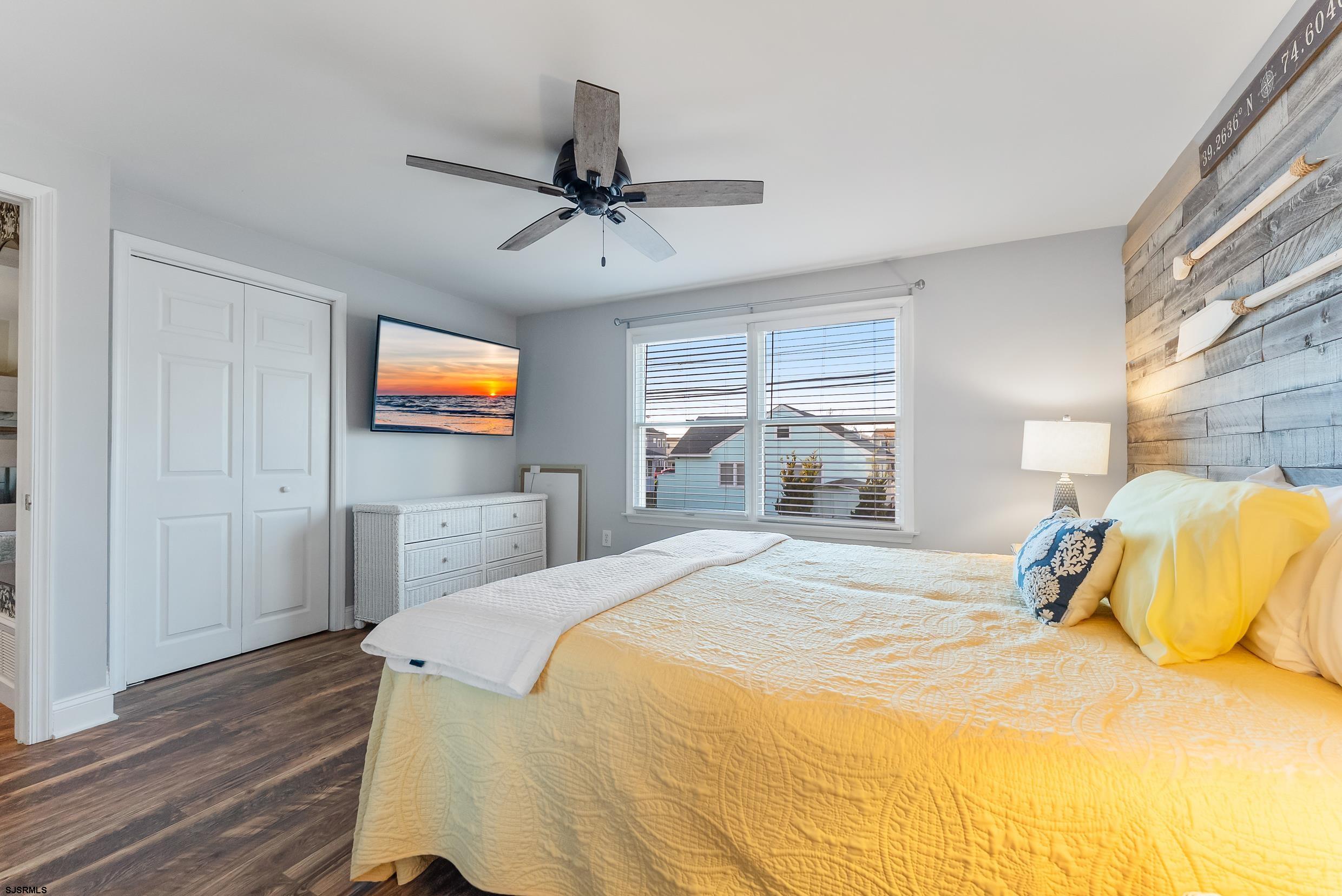 1826 Asbury Ave Unit: 1st Floor