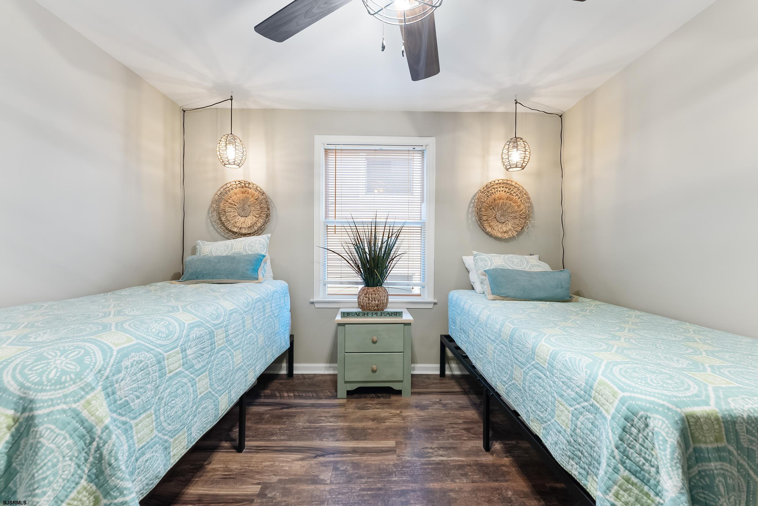 1826 Asbury Ave Unit: 1st Floor