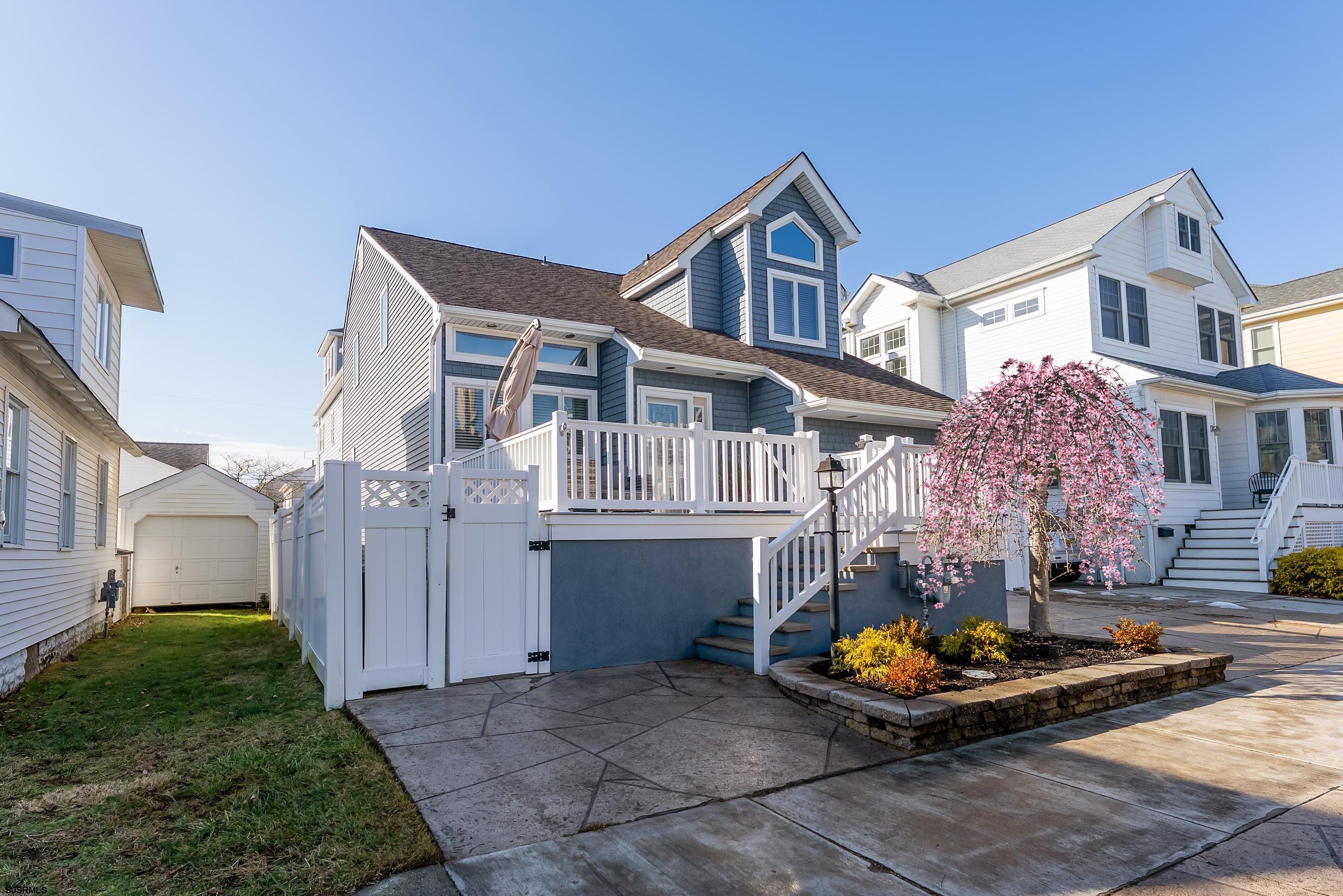22 N 30th Ave