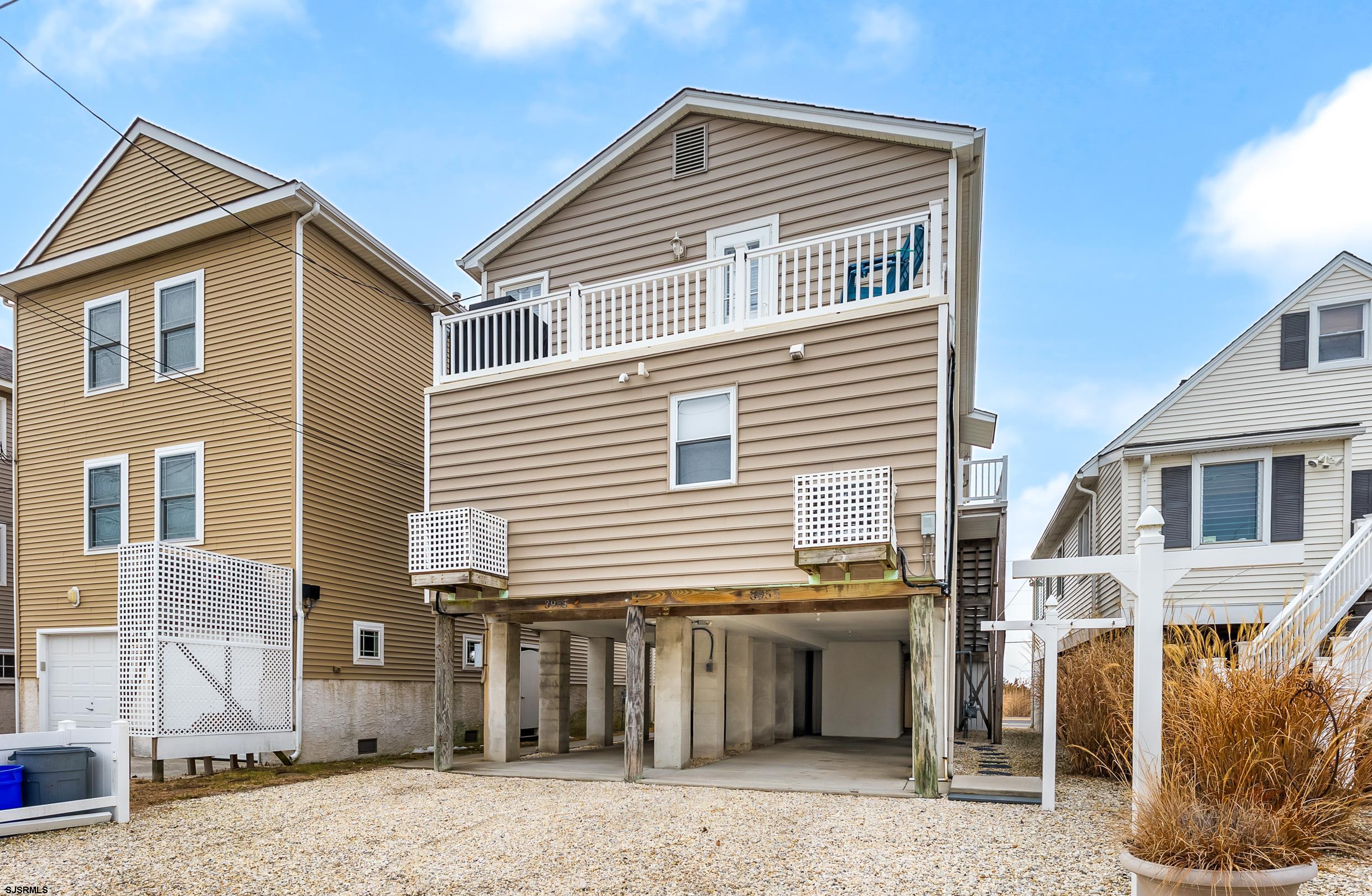 3955 West Ave Unit: 2nd Fl