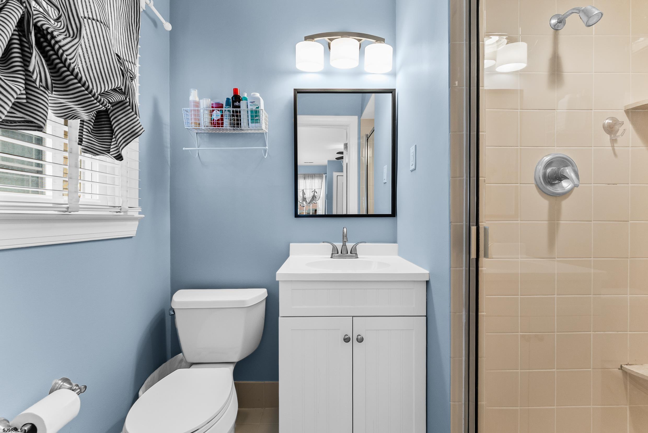 3955 West Ave Unit: 2nd Fl