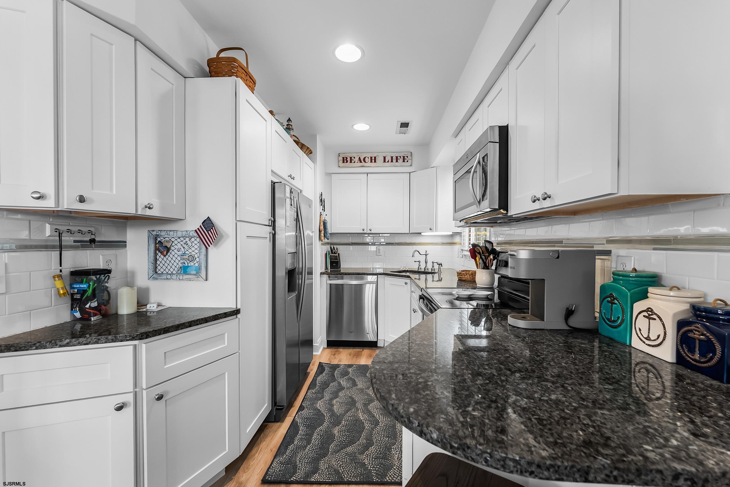 3955 West Ave Unit: 2nd Fl