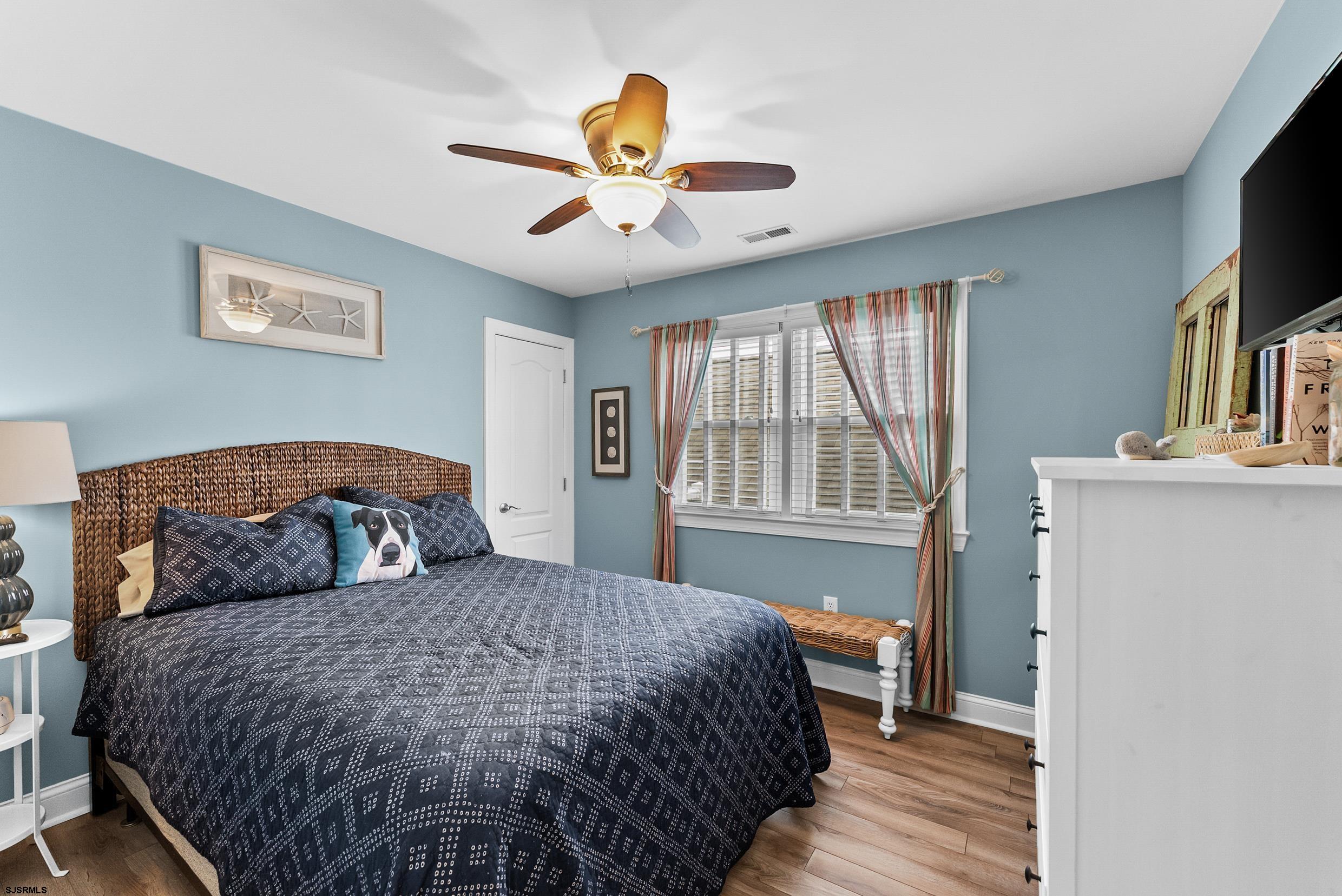 3955 West Ave Unit: 2nd Fl