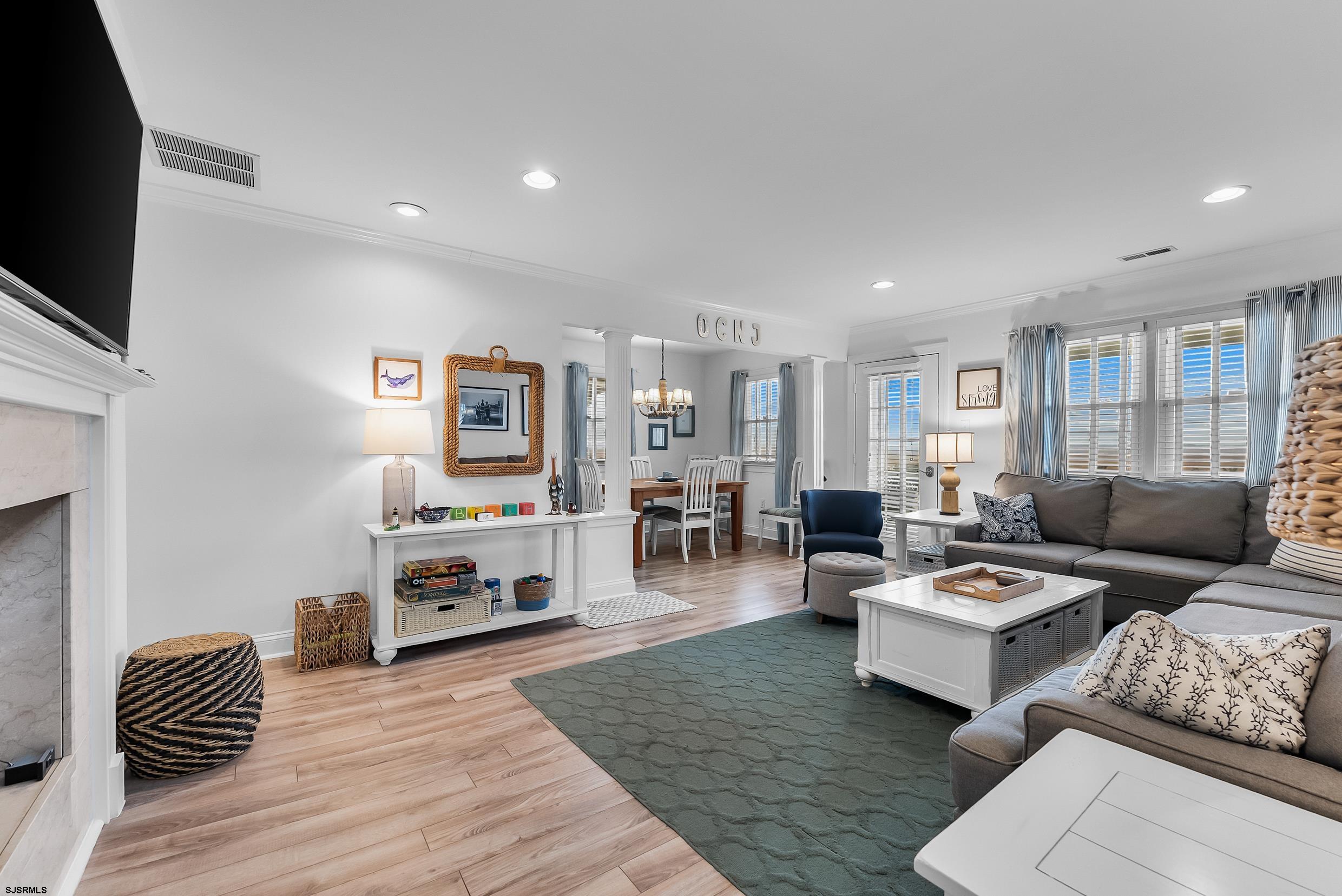 3955 West Ave Unit: 2nd Fl