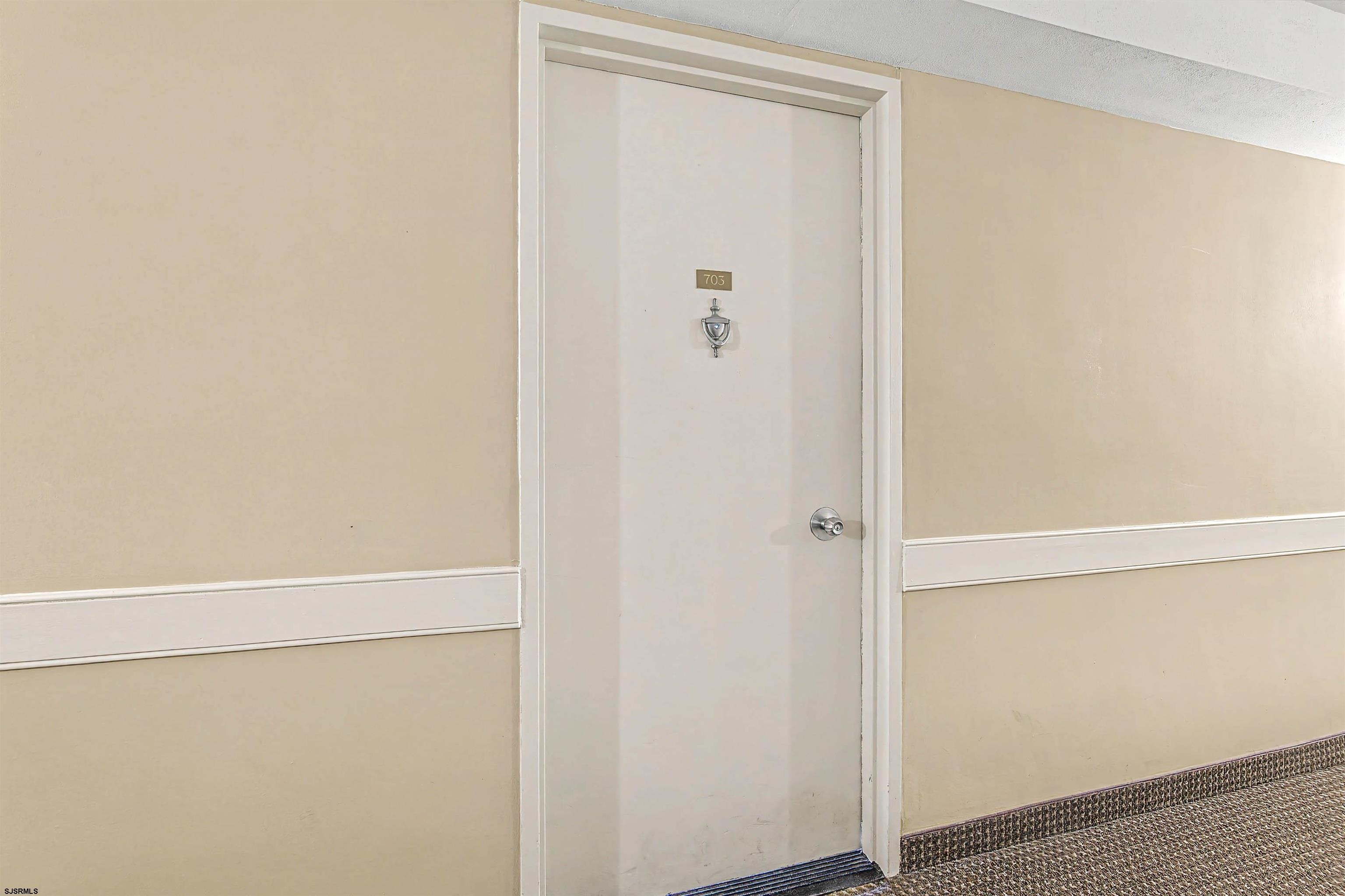 6101 Monmouth Ave Unit: 703