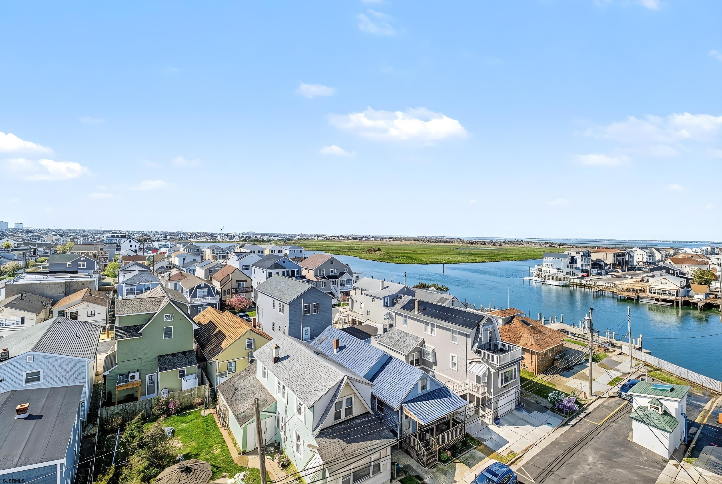 6101 Monmouth Ave Unit: 703