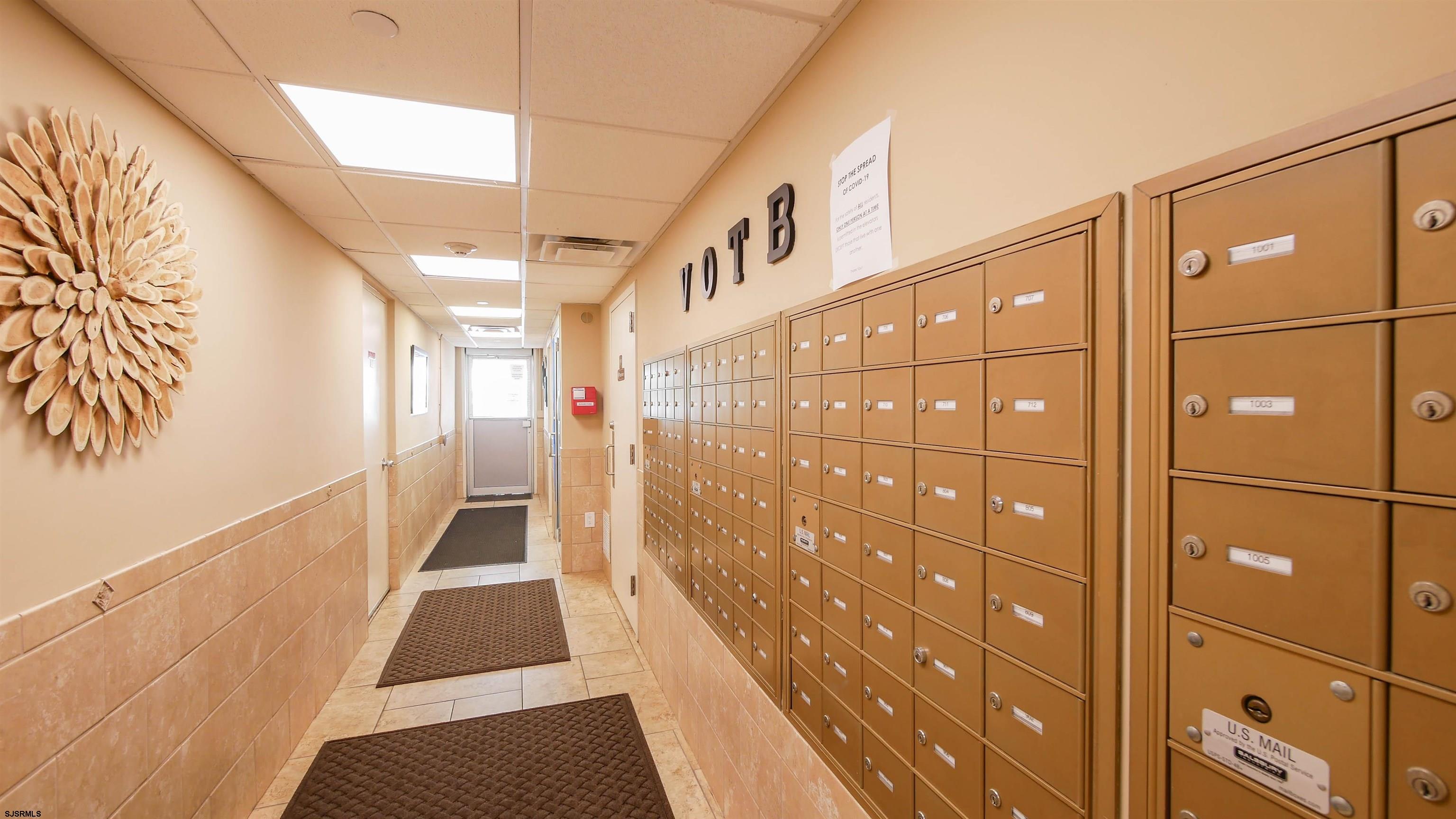 6101 Monmouth Ave Unit: 703