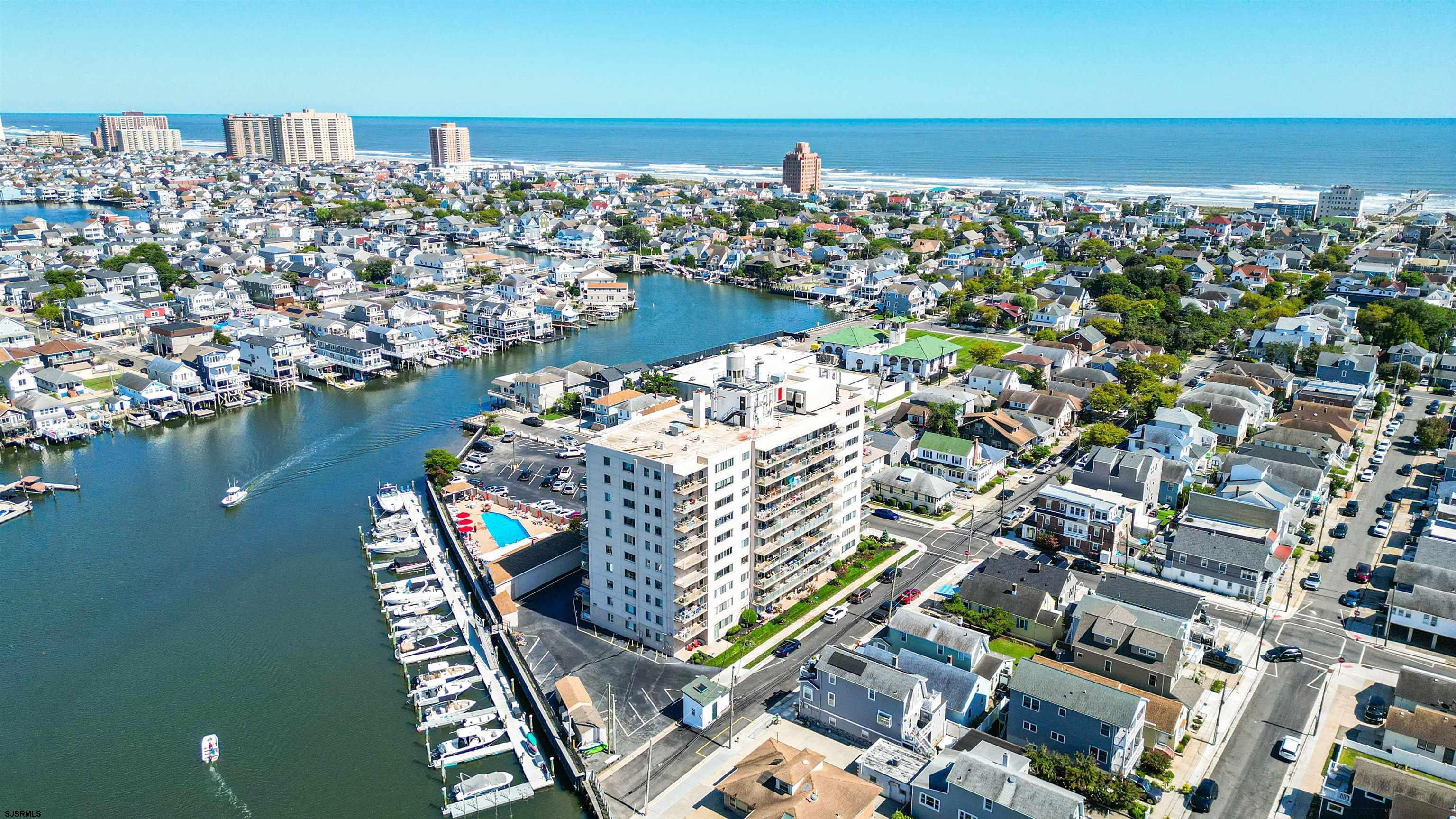 6101 Monmouth Ave Unit: 703