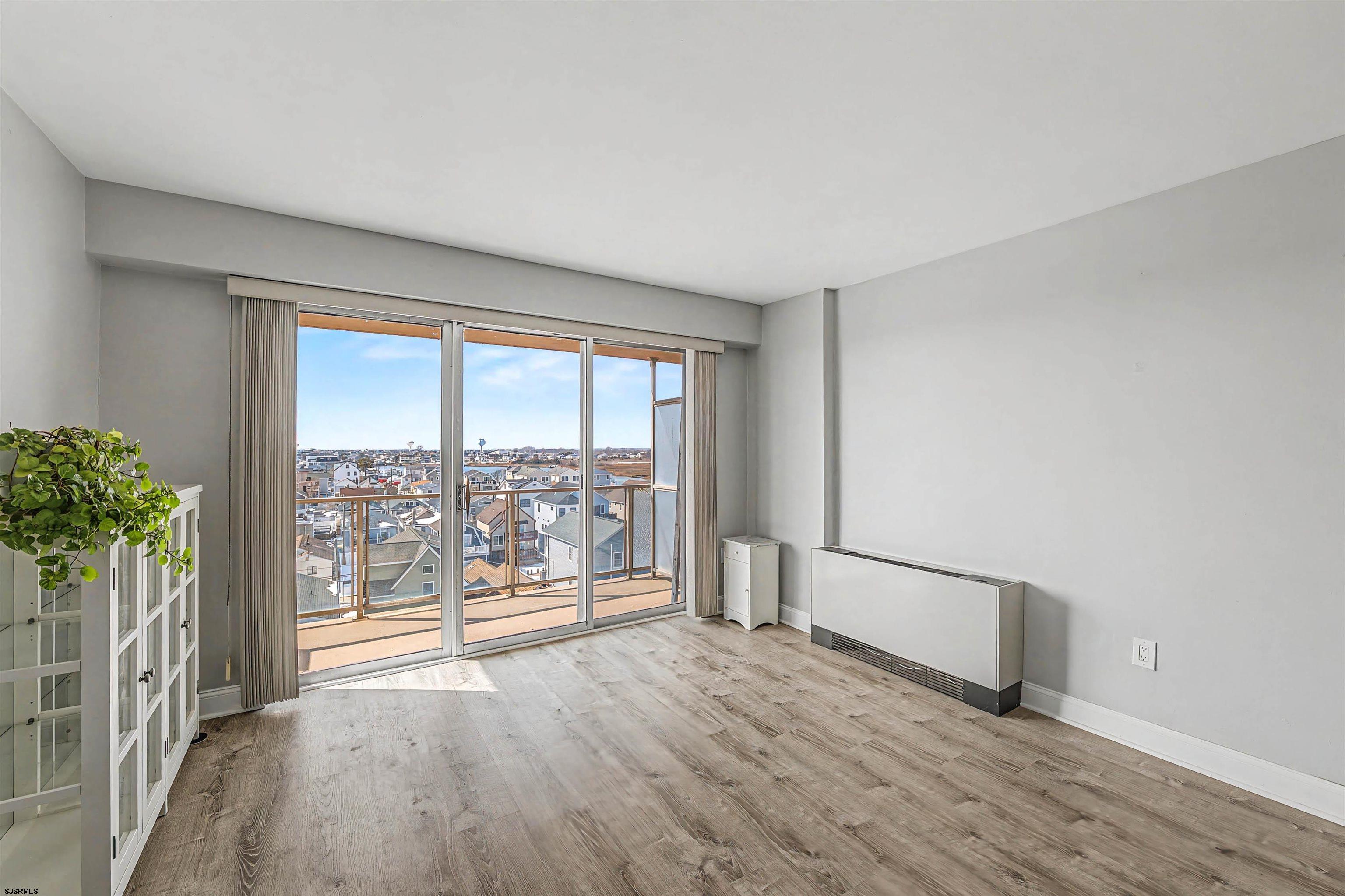 6101 Monmouth Ave Unit: 703