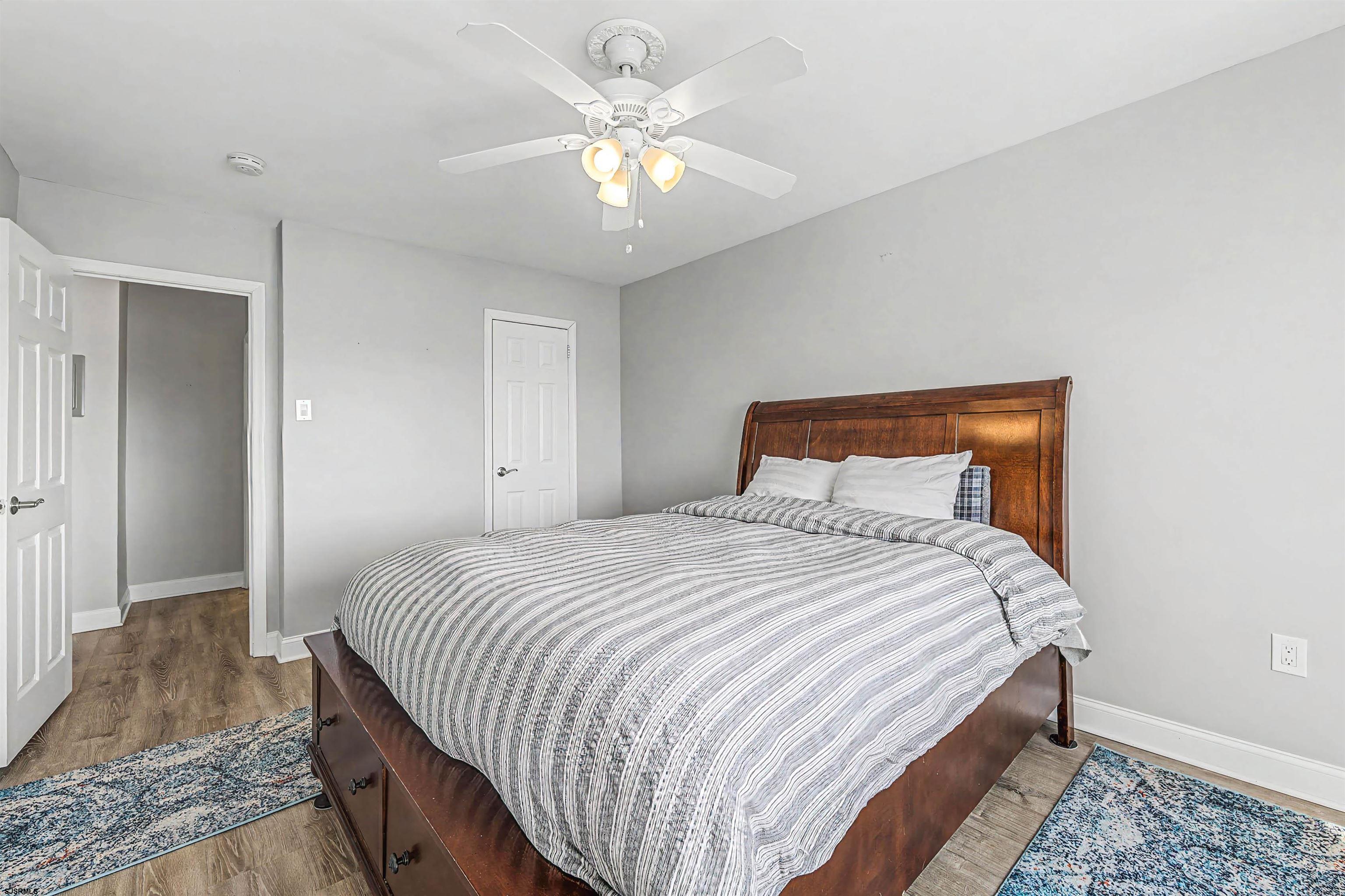 6101 Monmouth Ave Unit: 703