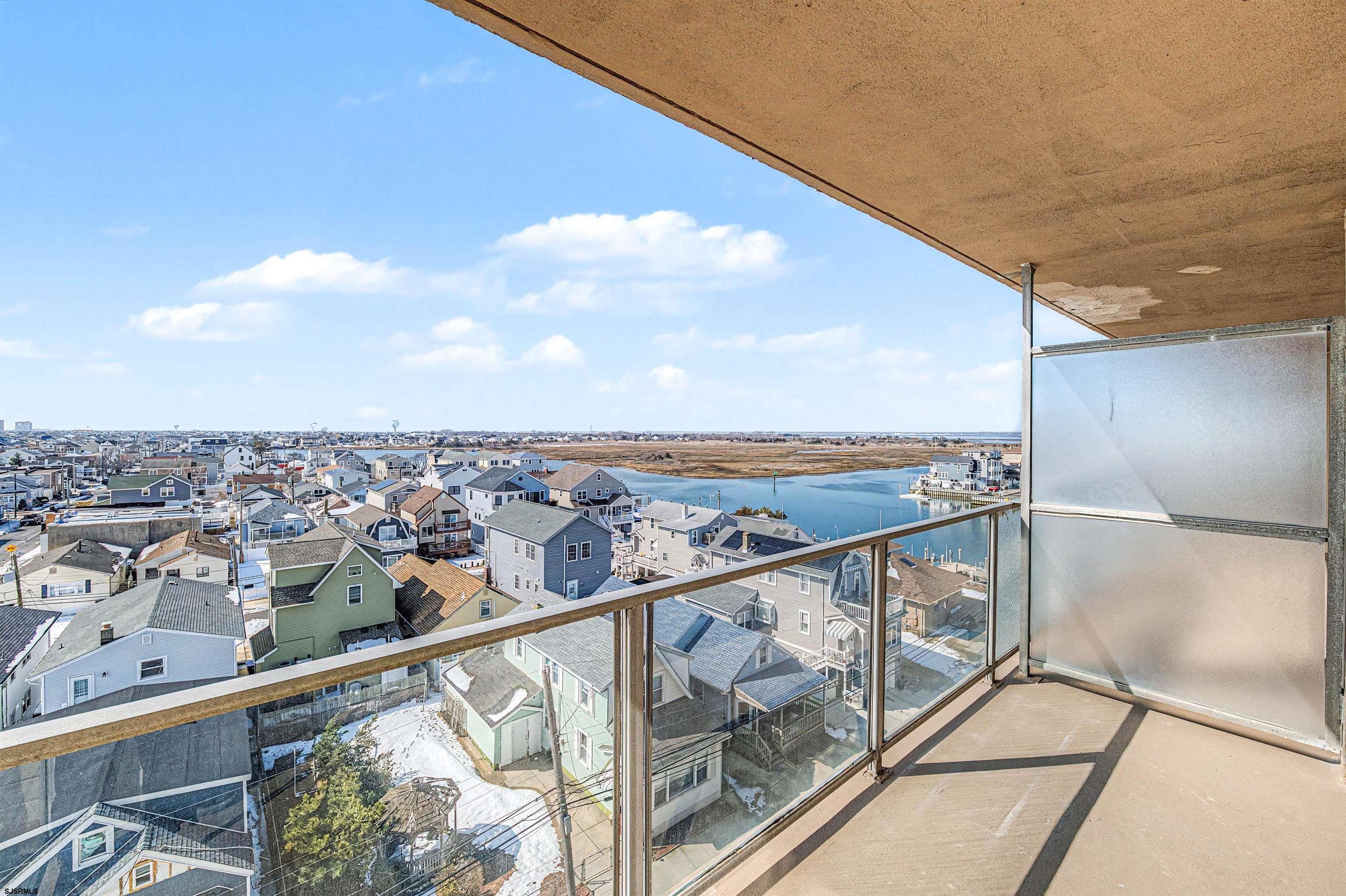 6101 Monmouth Ave Unit: 703