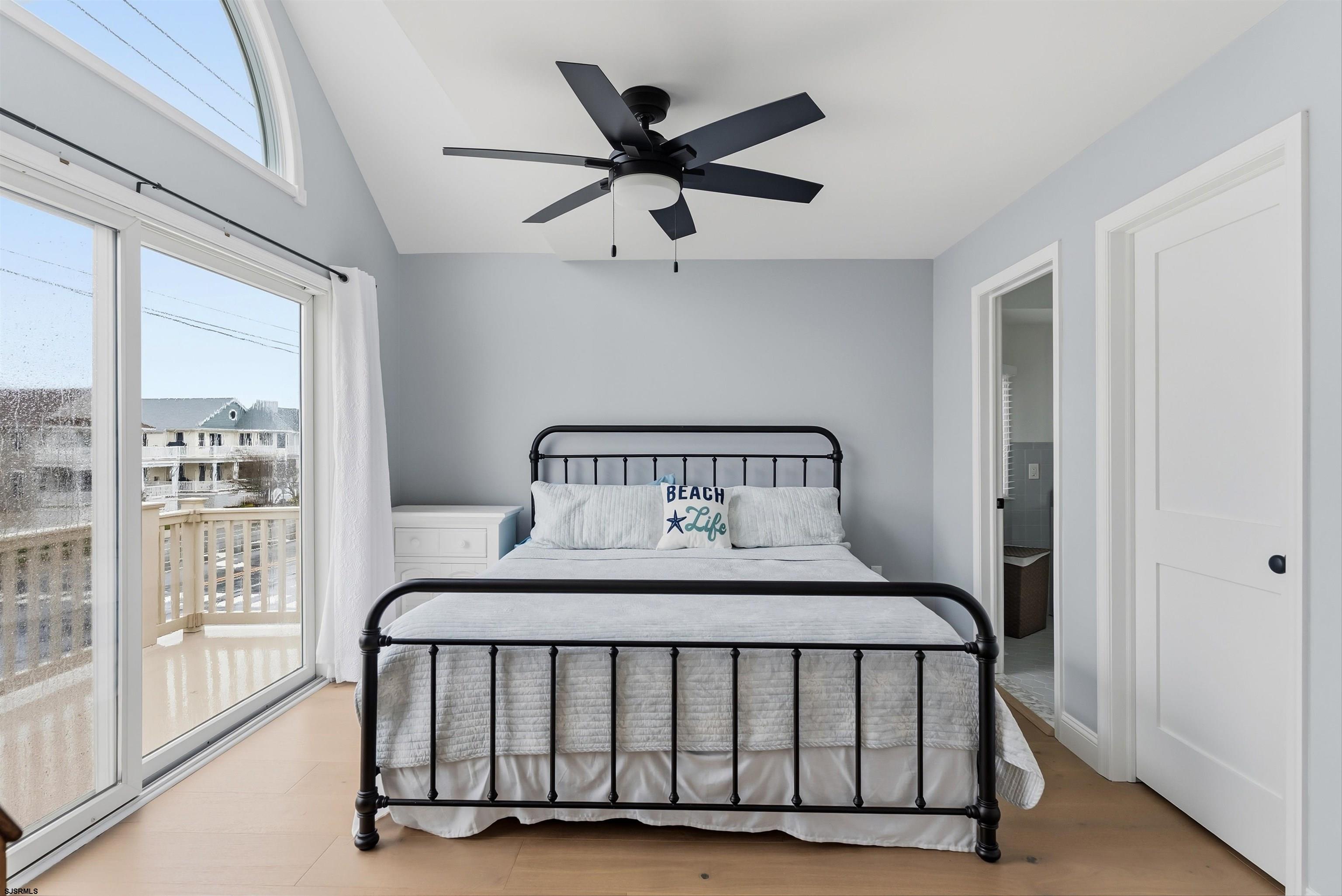 2301 West Ave Ave Unit: 2301