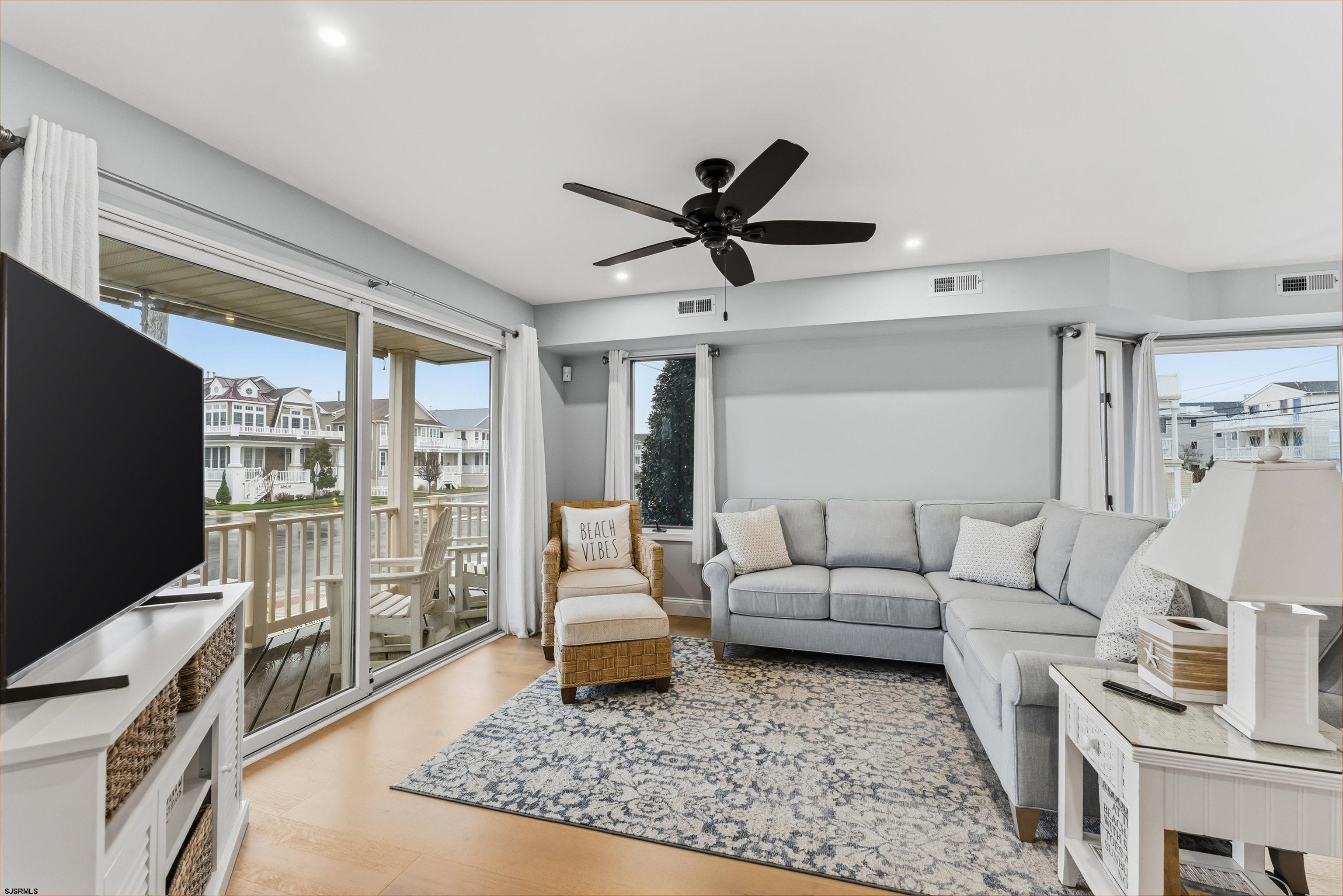 2301 West Ave Ave Unit: 2301