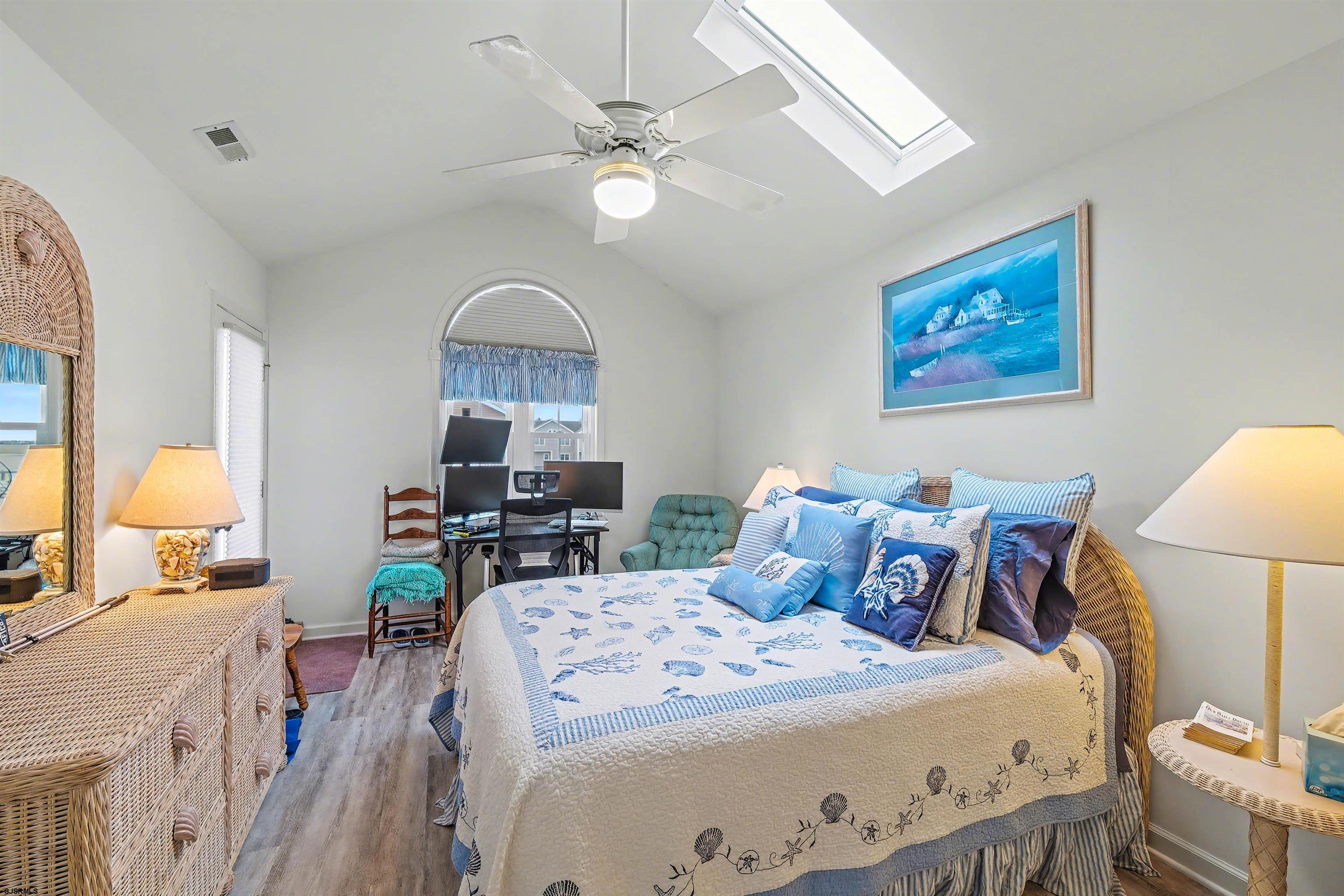 310 Roosevelt Blvd Unit: 2