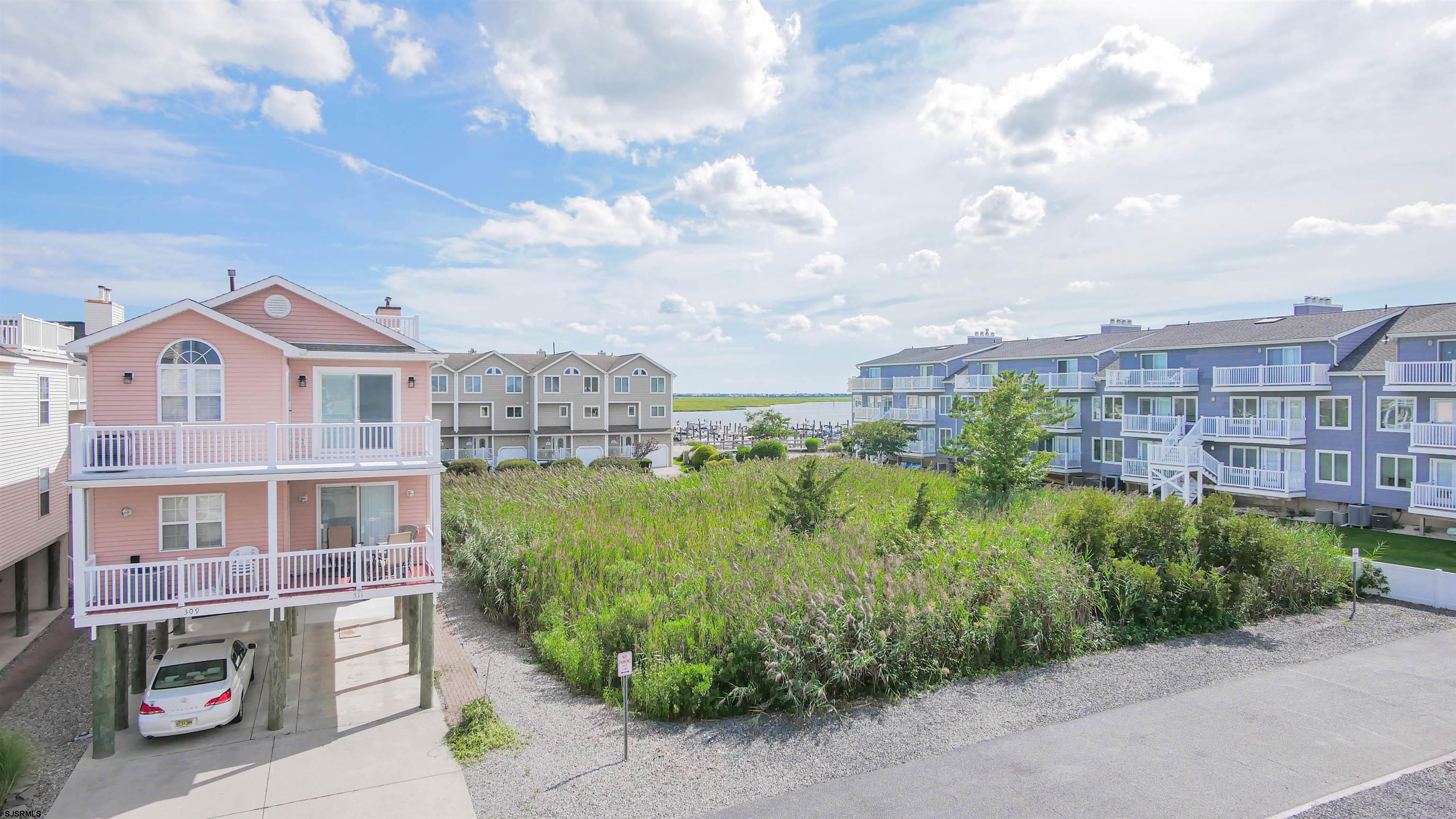 310 Roosevelt Blvd Unit: 2