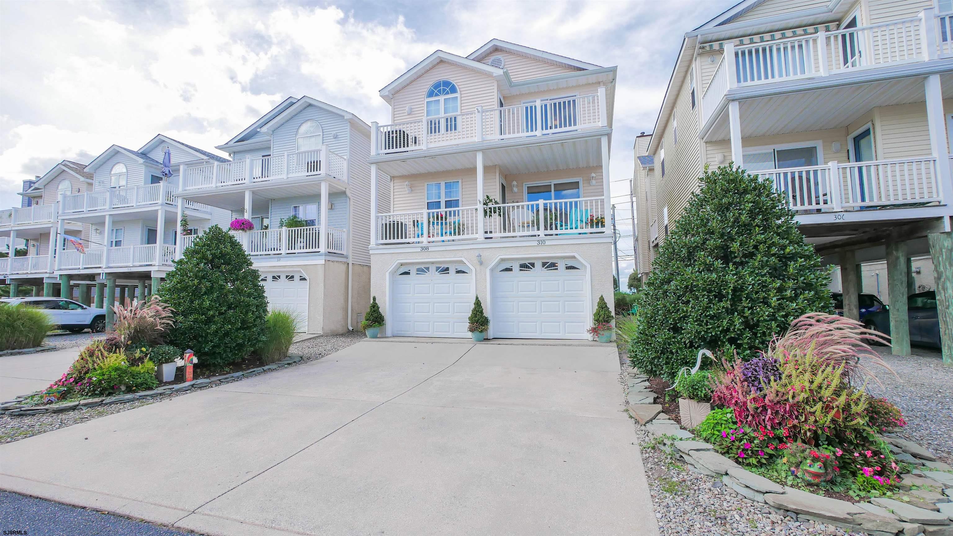 310 Roosevelt Blvd Unit: 2