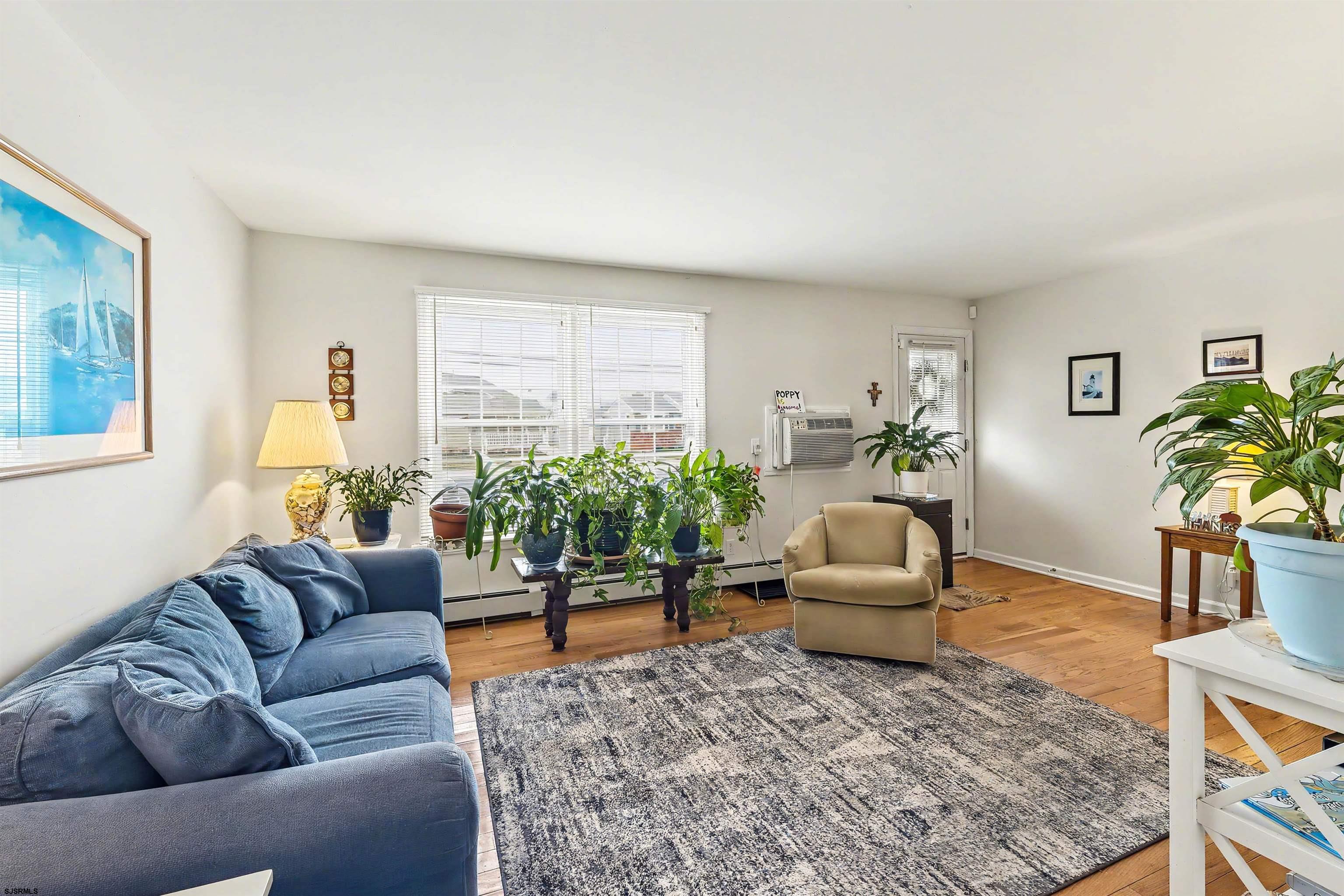 3523 Bay Ave Unit: 3523 - 1st Floor