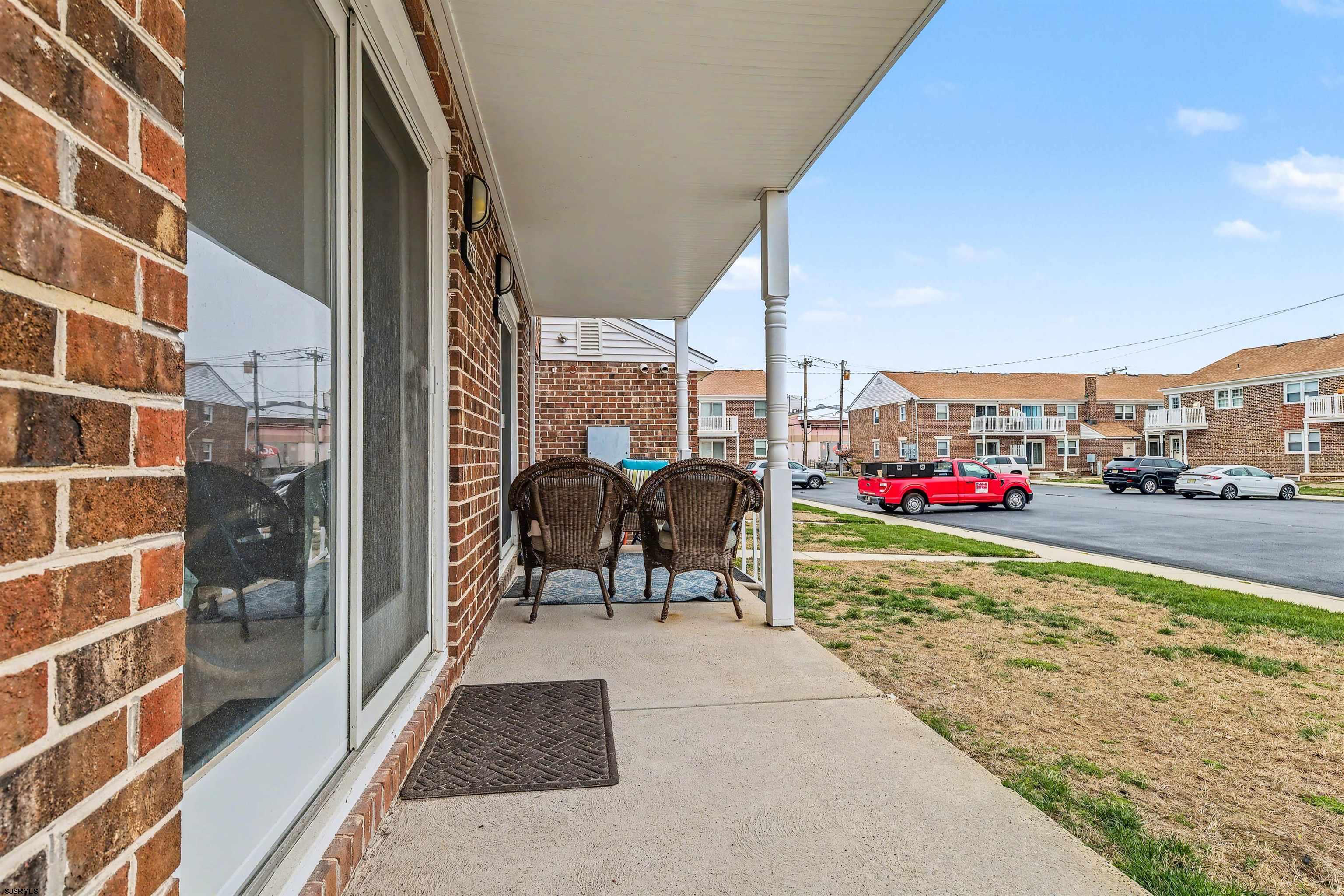 3523 Bay Ave Unit: 3523 - 1st Floor