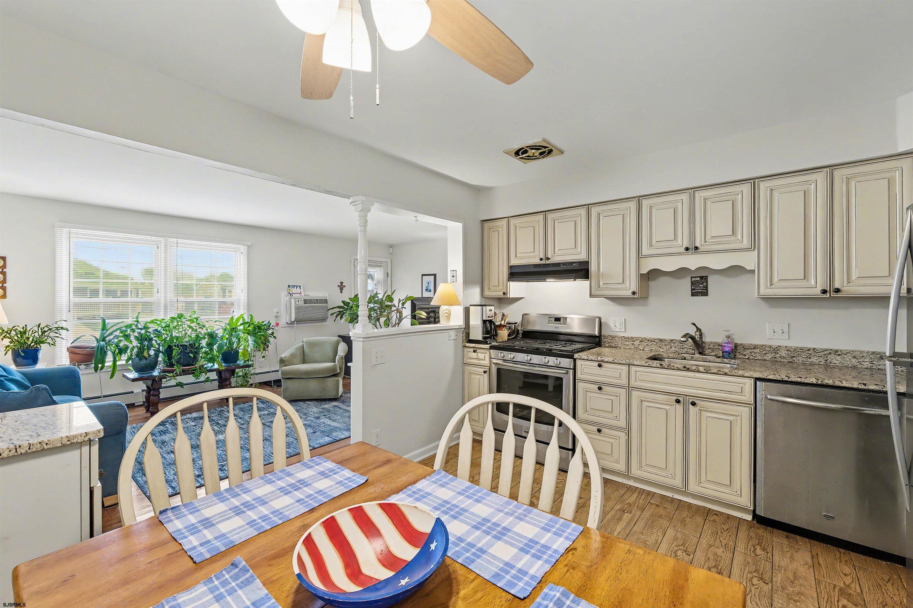 3523 Bay Ave Unit: 3523 - 1st Floor