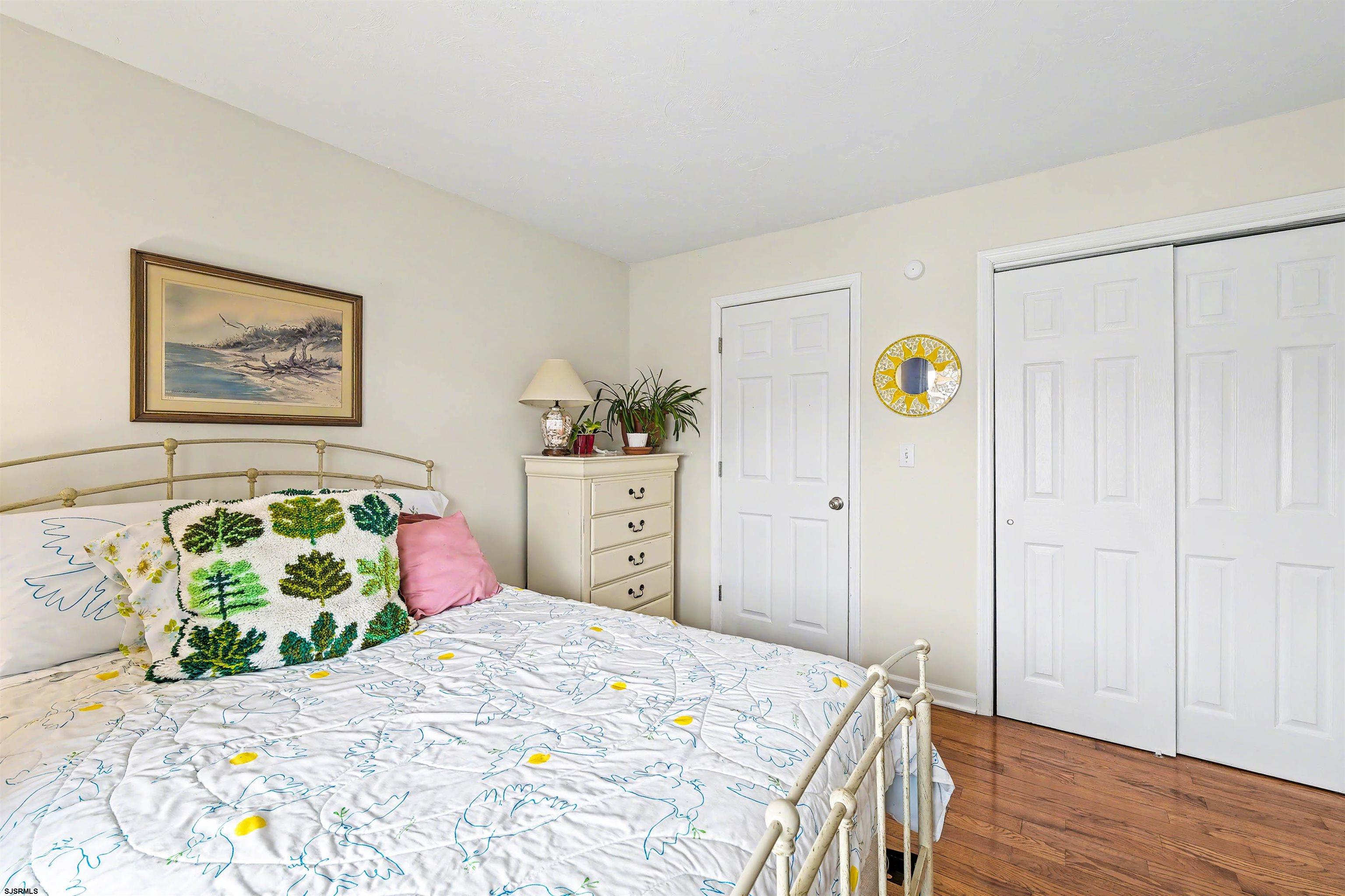 3523 Bay Ave Unit: 3523 - 1st Floor