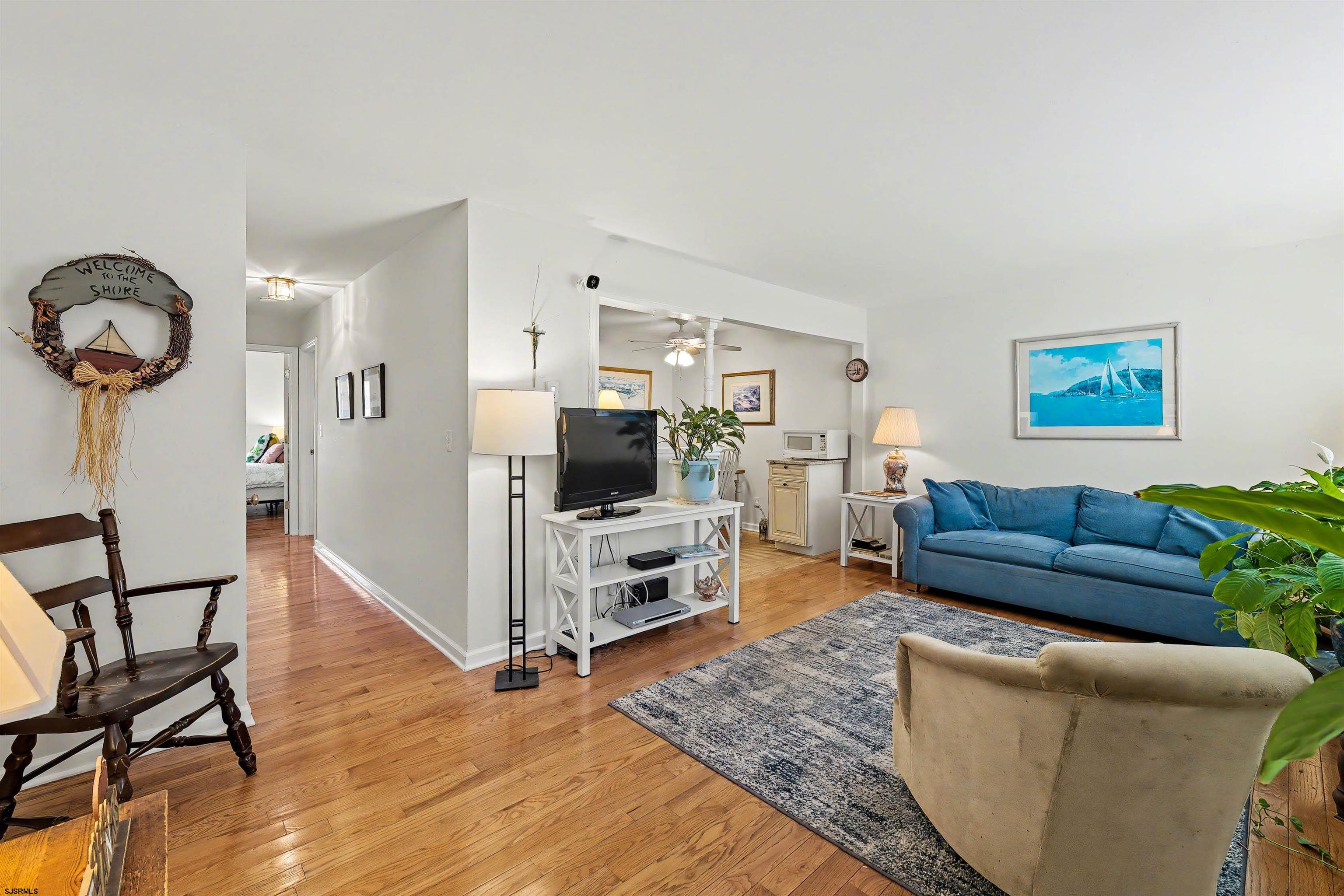 3523 Bay Ave Unit: 3523 - 1st Floor