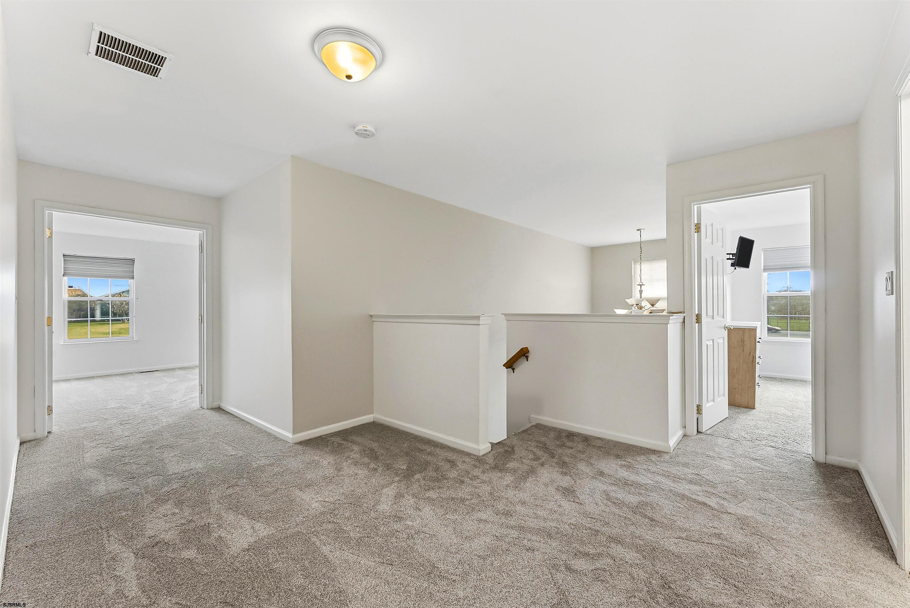 5 Arrowhead Ln