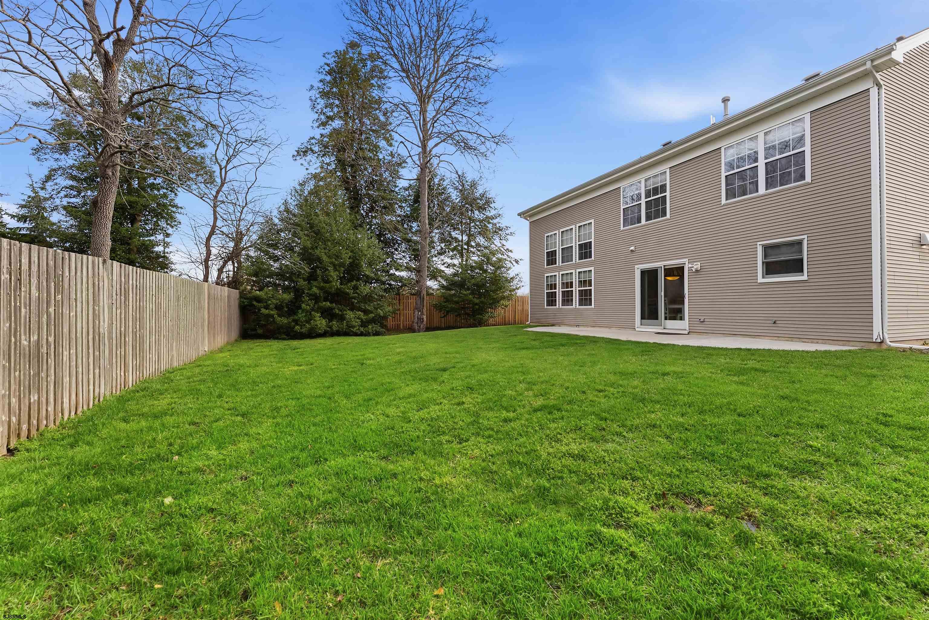 5 Arrowhead Ln