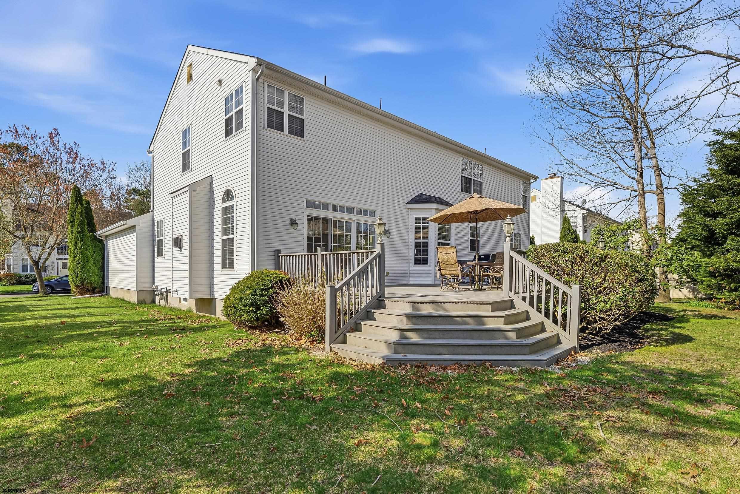 262 Churchill Dr