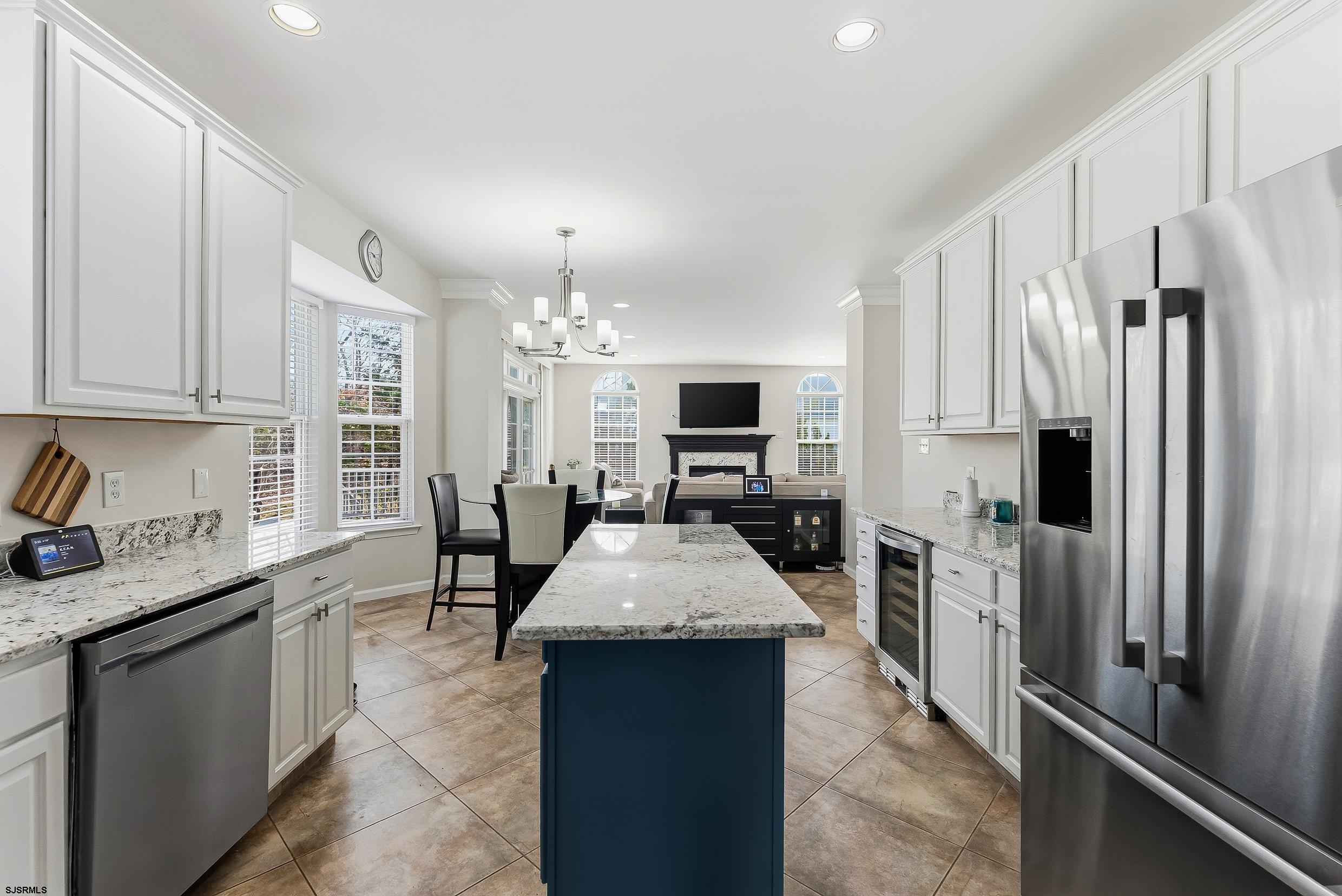 262 Churchill Dr