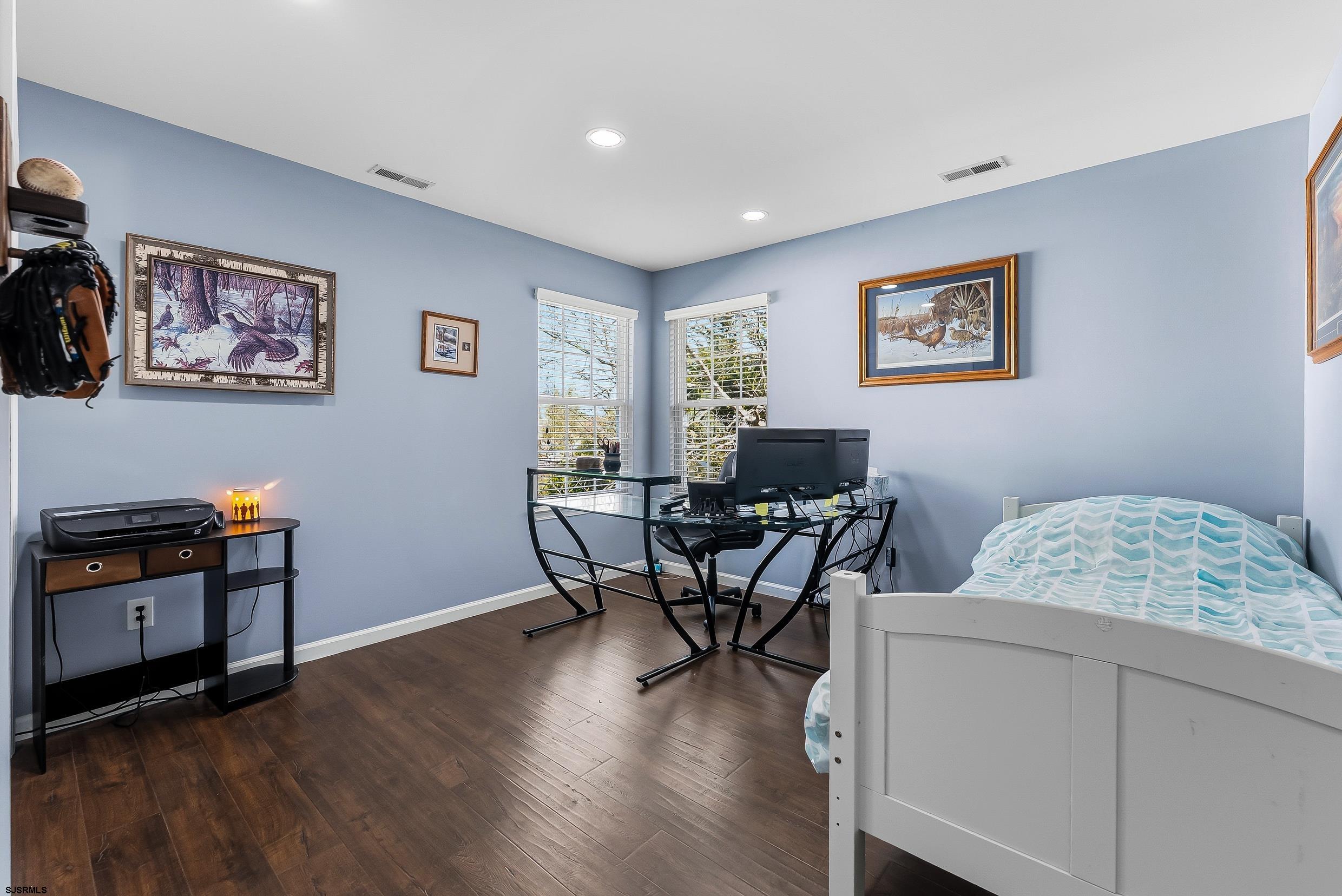 262 Churchill Dr