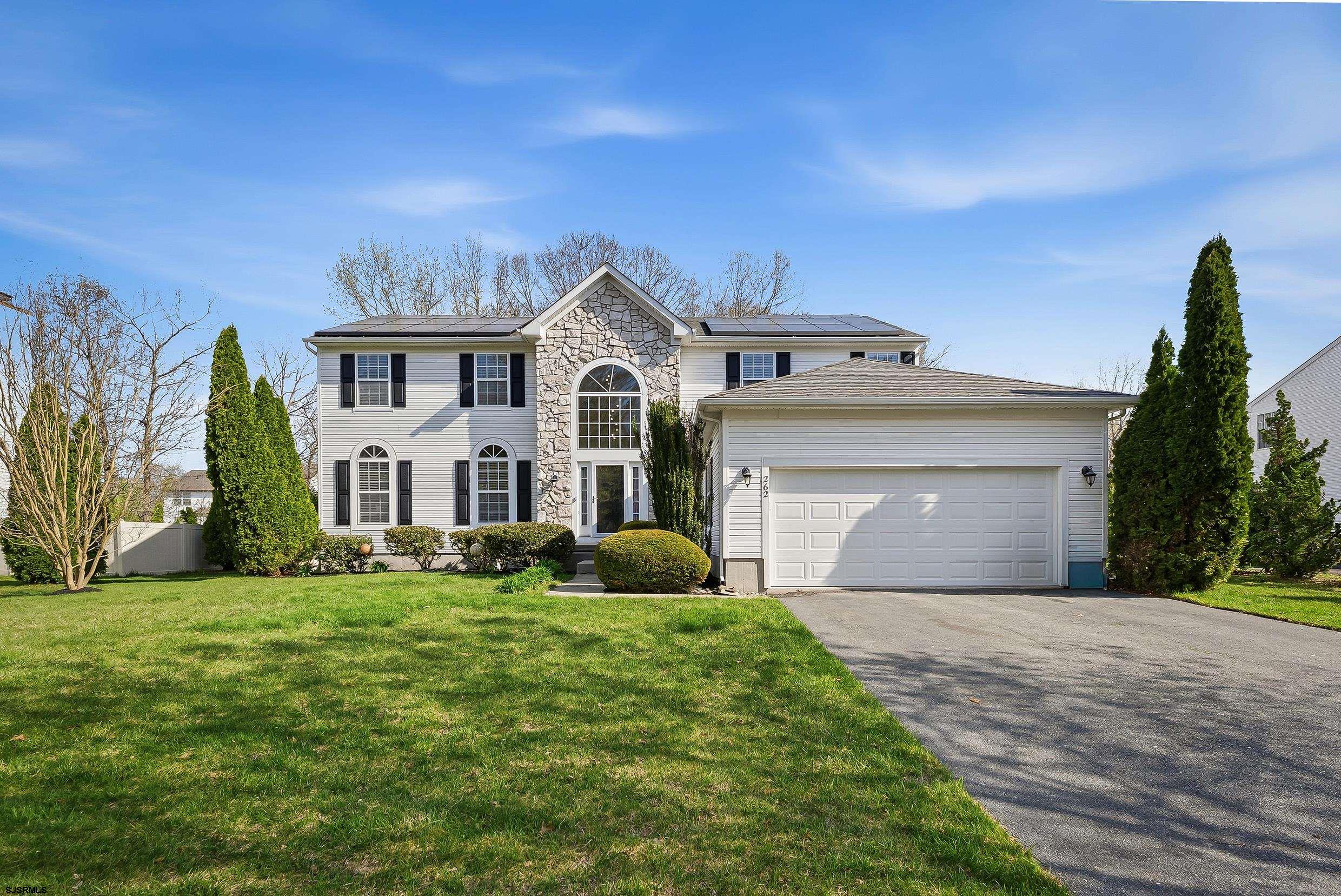 262 Churchill Dr