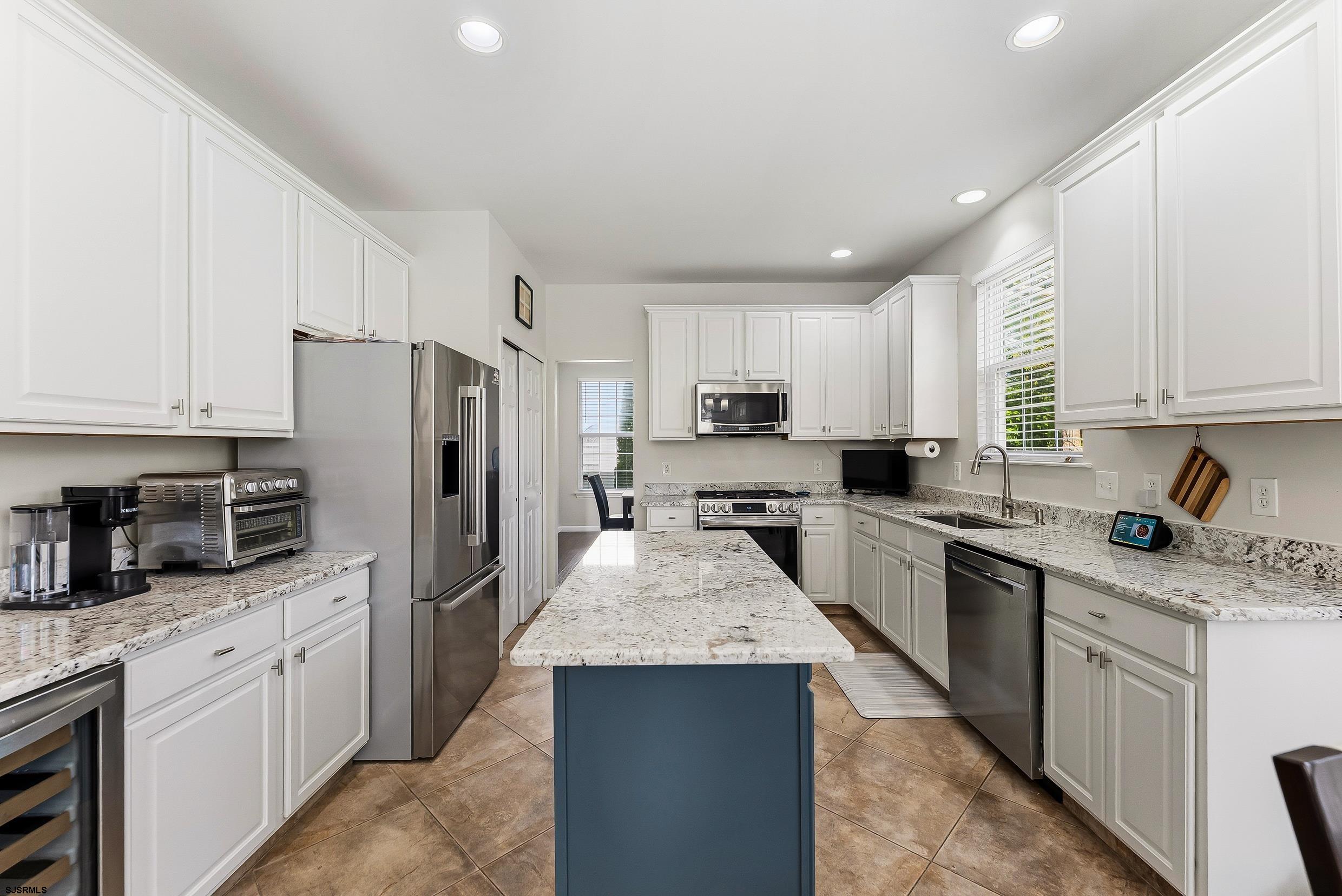 262 Churchill Dr
